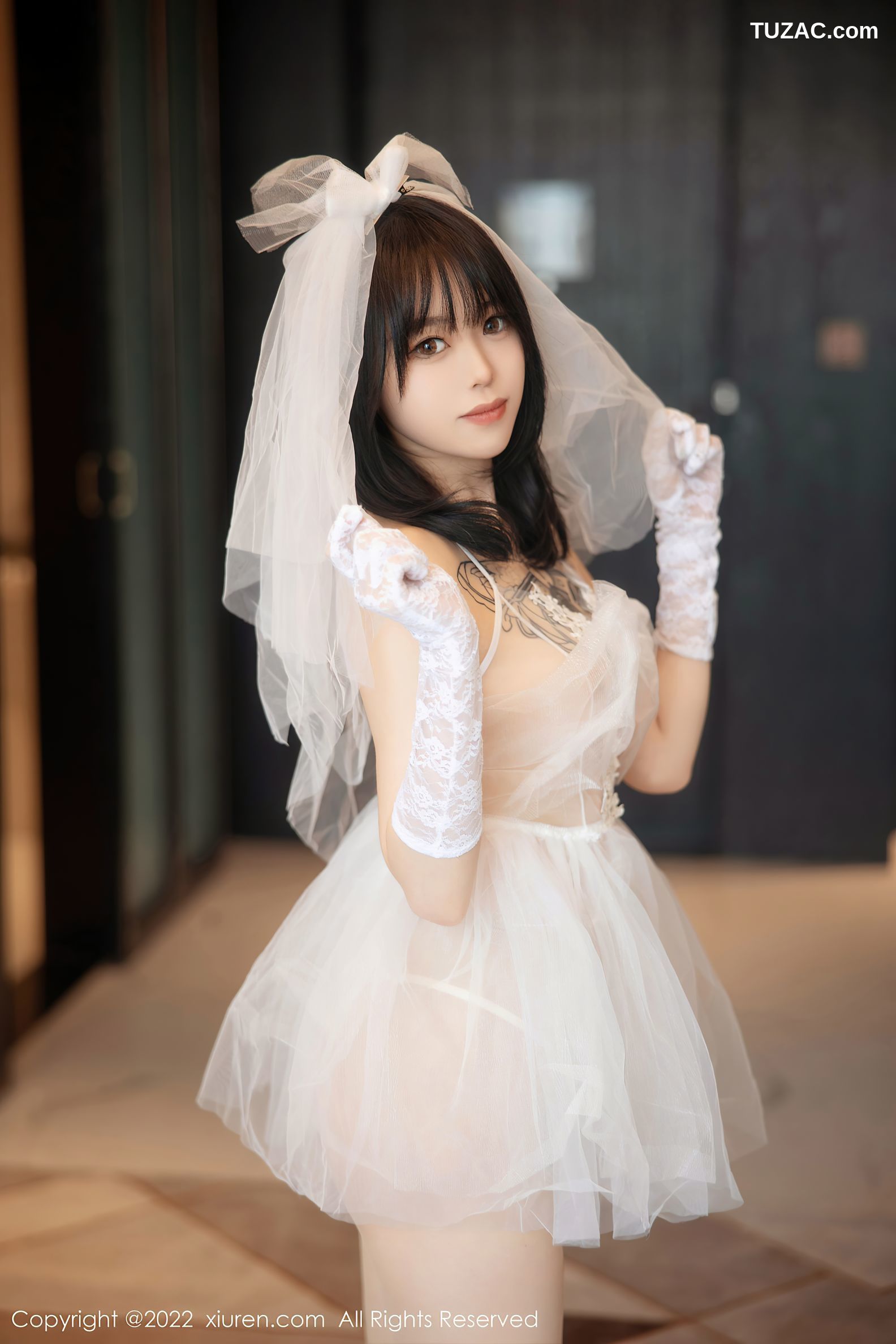 XiuRen-No.5212-奶瓶-性感婚纱