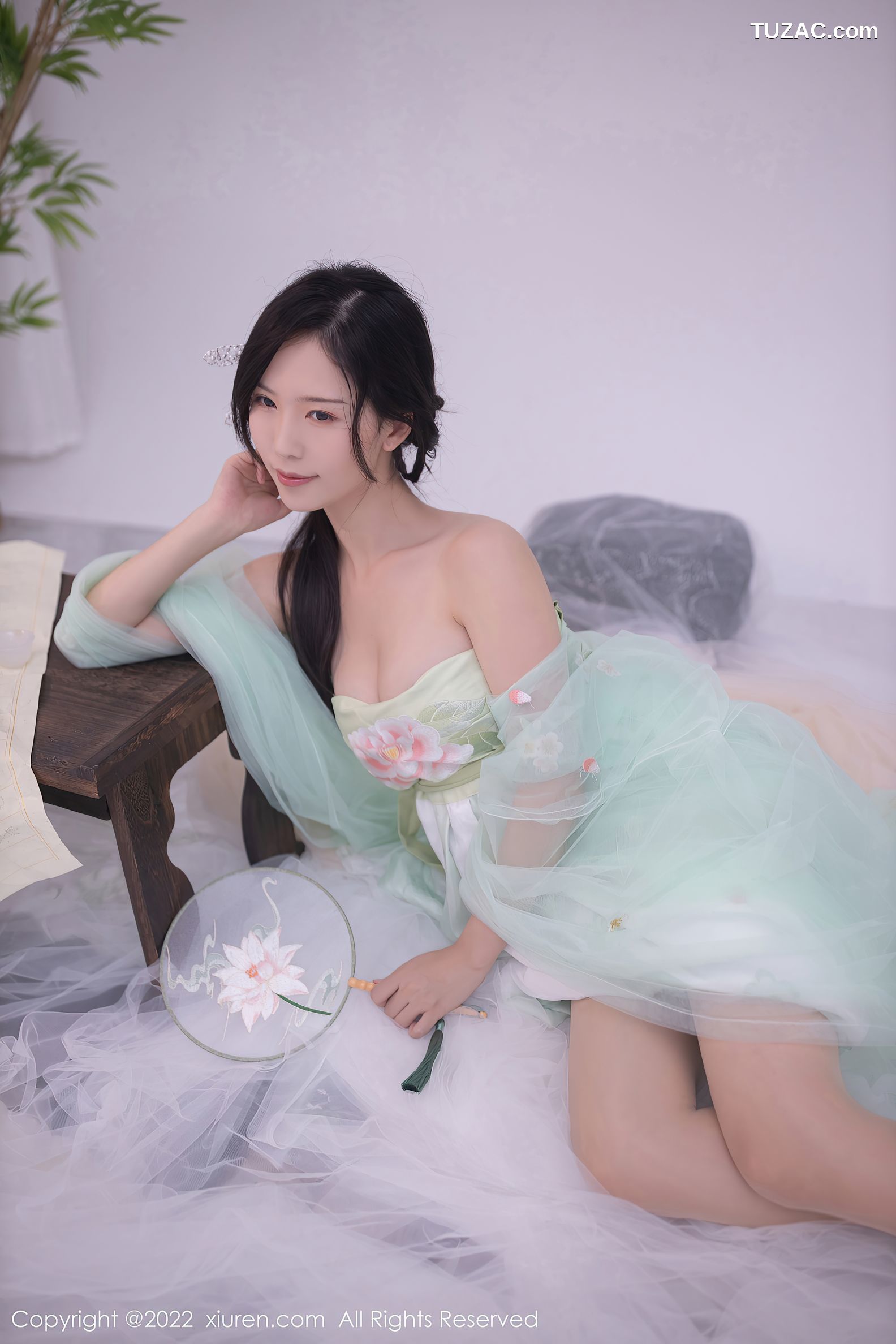 XiuRen-No.5345-利世-浅绿薄纱