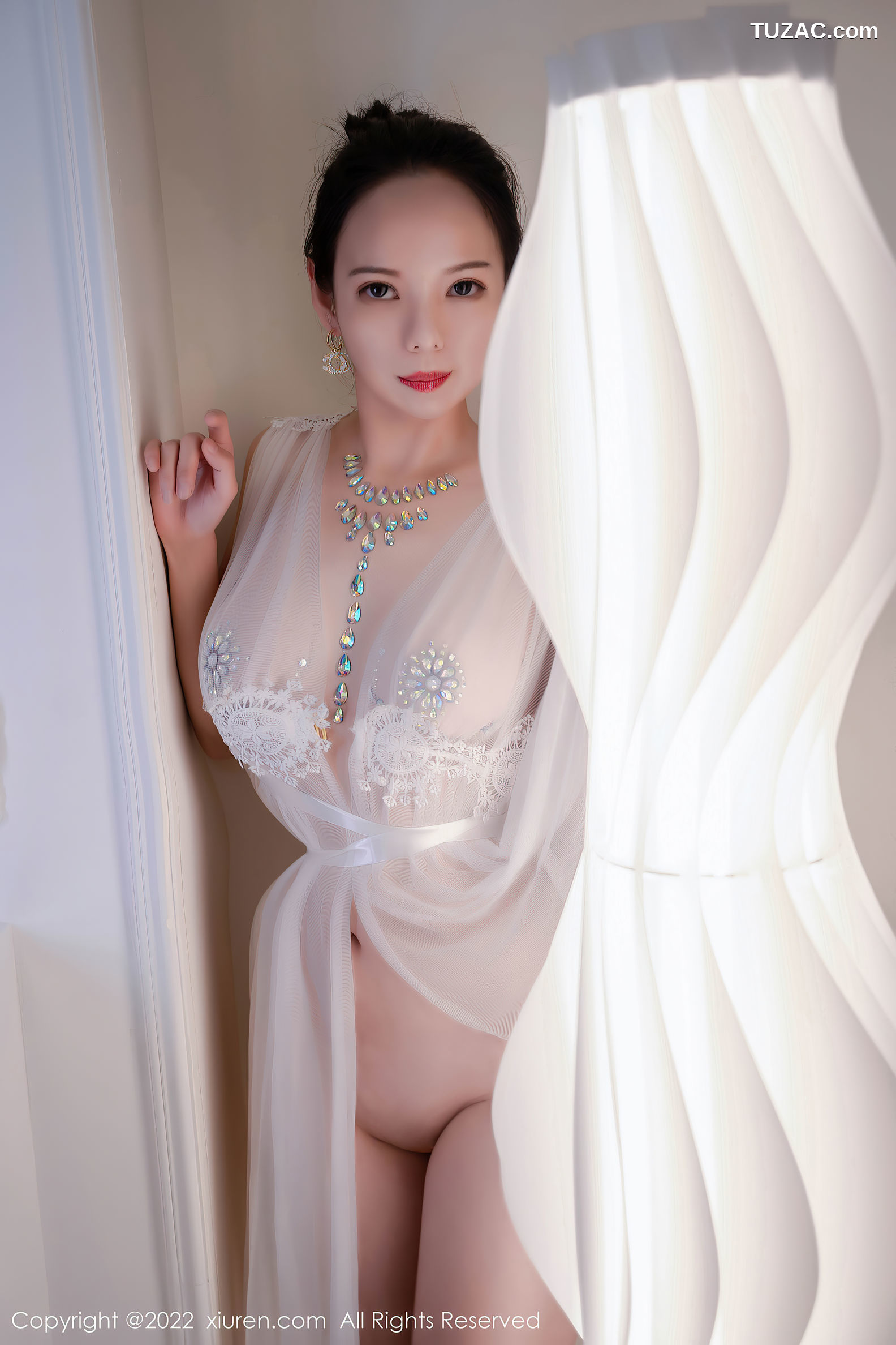 XiuRen-No.5434-大美妞儿-白纱透视裙真空乳贴