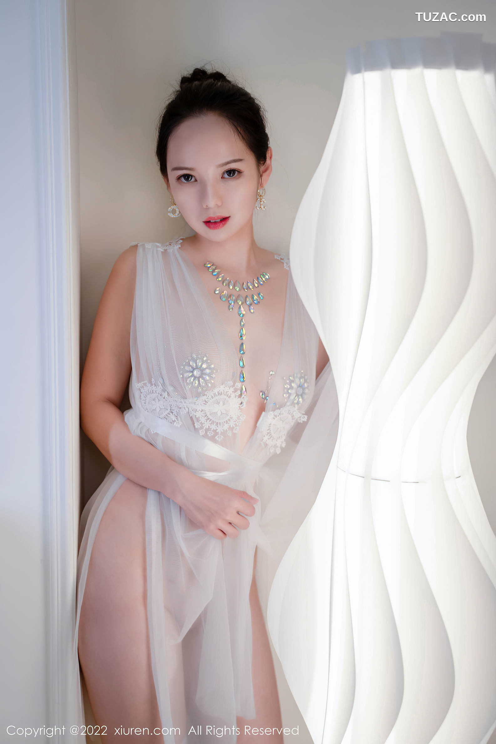 XiuRen-No.5434-大美妞儿-白纱透视裙真空乳贴