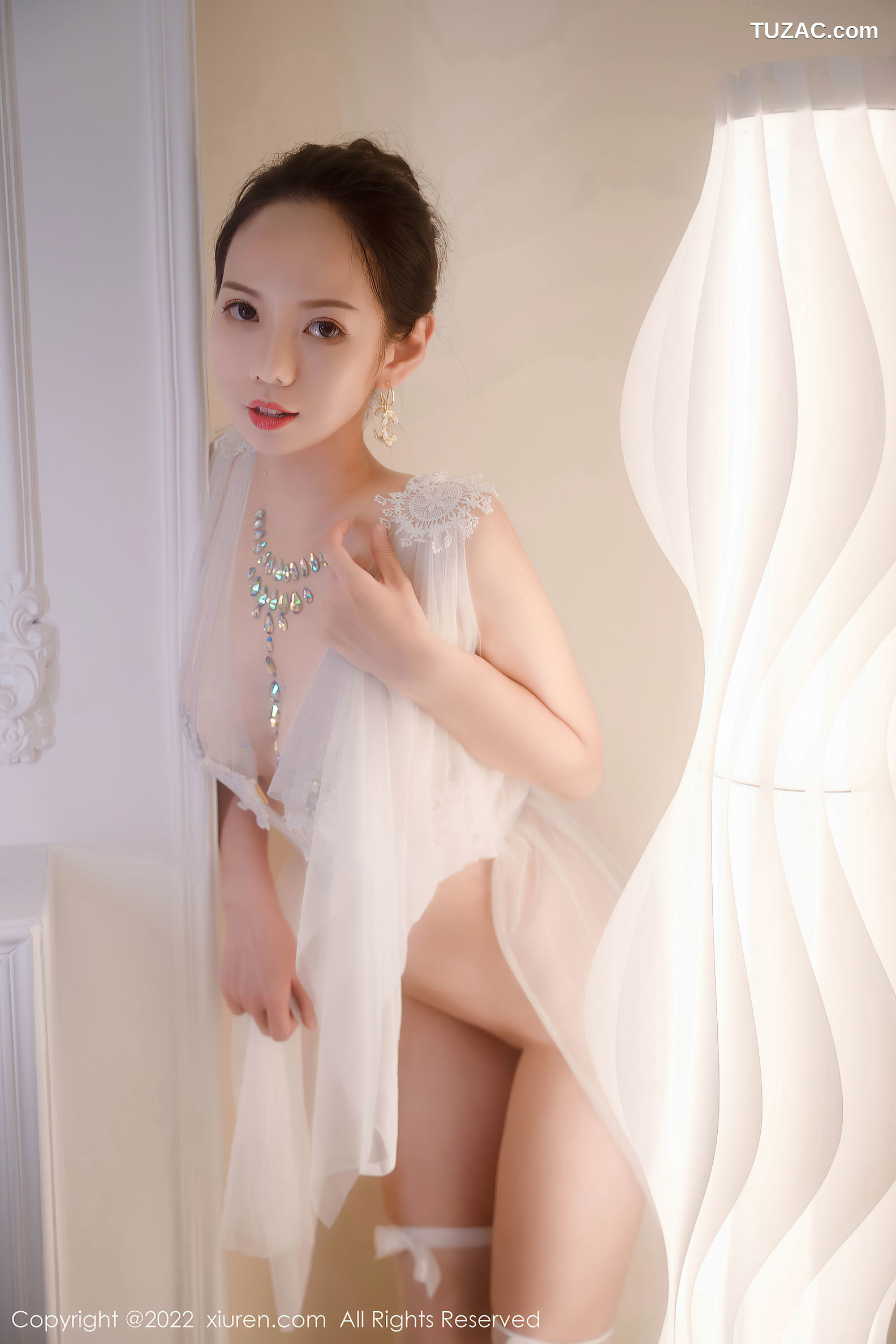 XiuRen-No.5434-大美妞儿-白纱透视裙真空乳贴