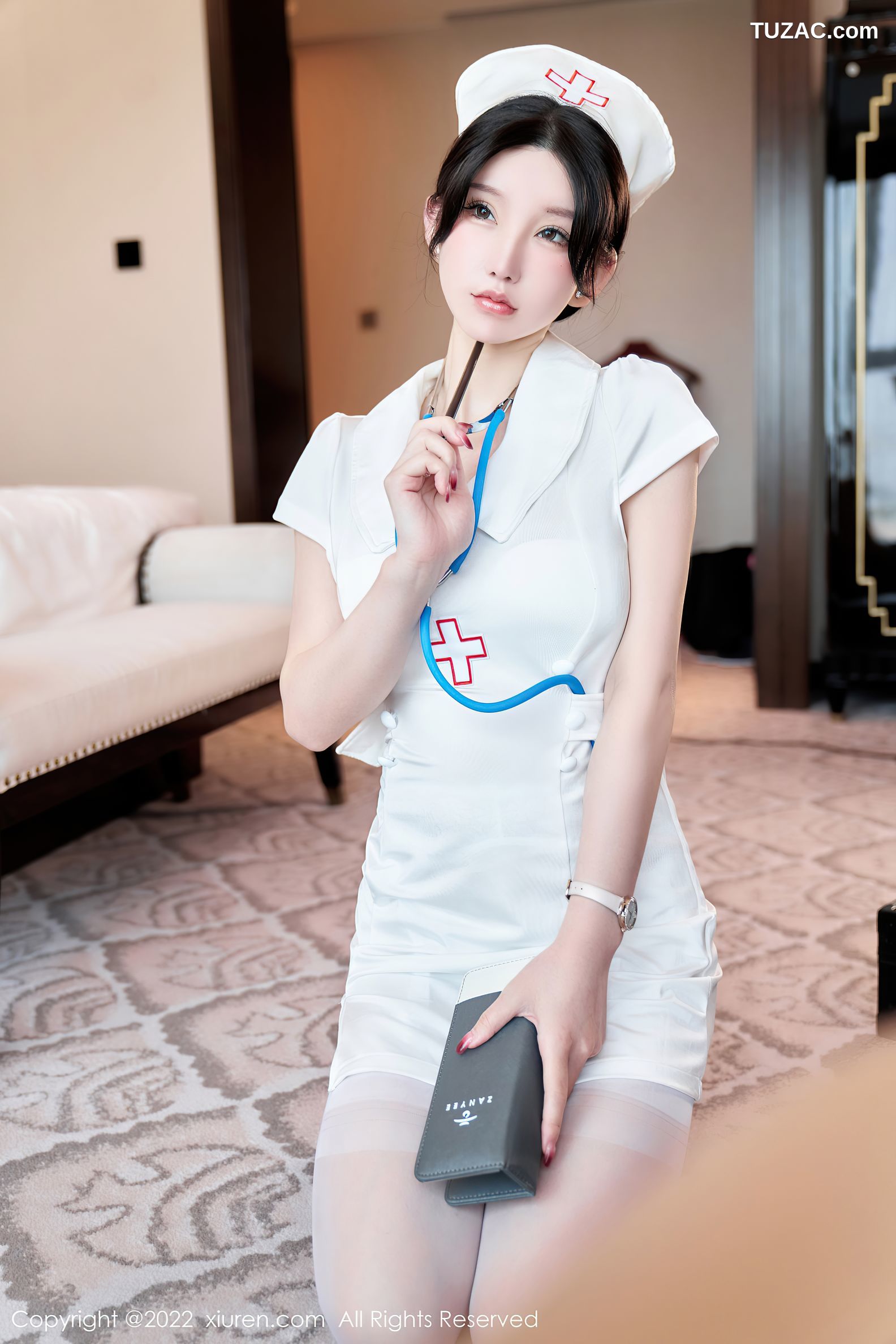 XiuRen-No.5746-周于希-白衣短裙护士白内衣白丝