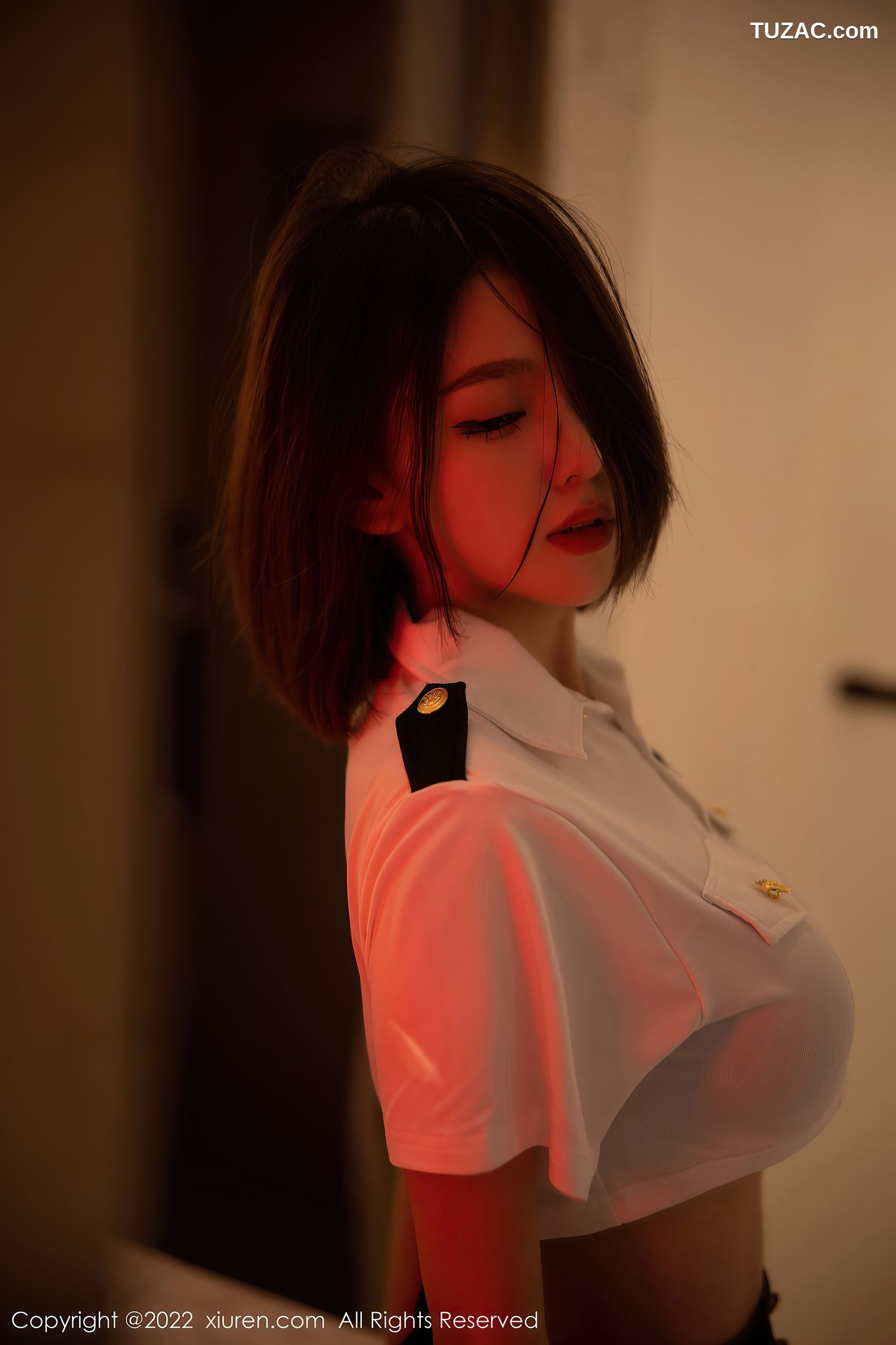 XiuRen-No.5815-美羊羊-女警黑短裙黑丝