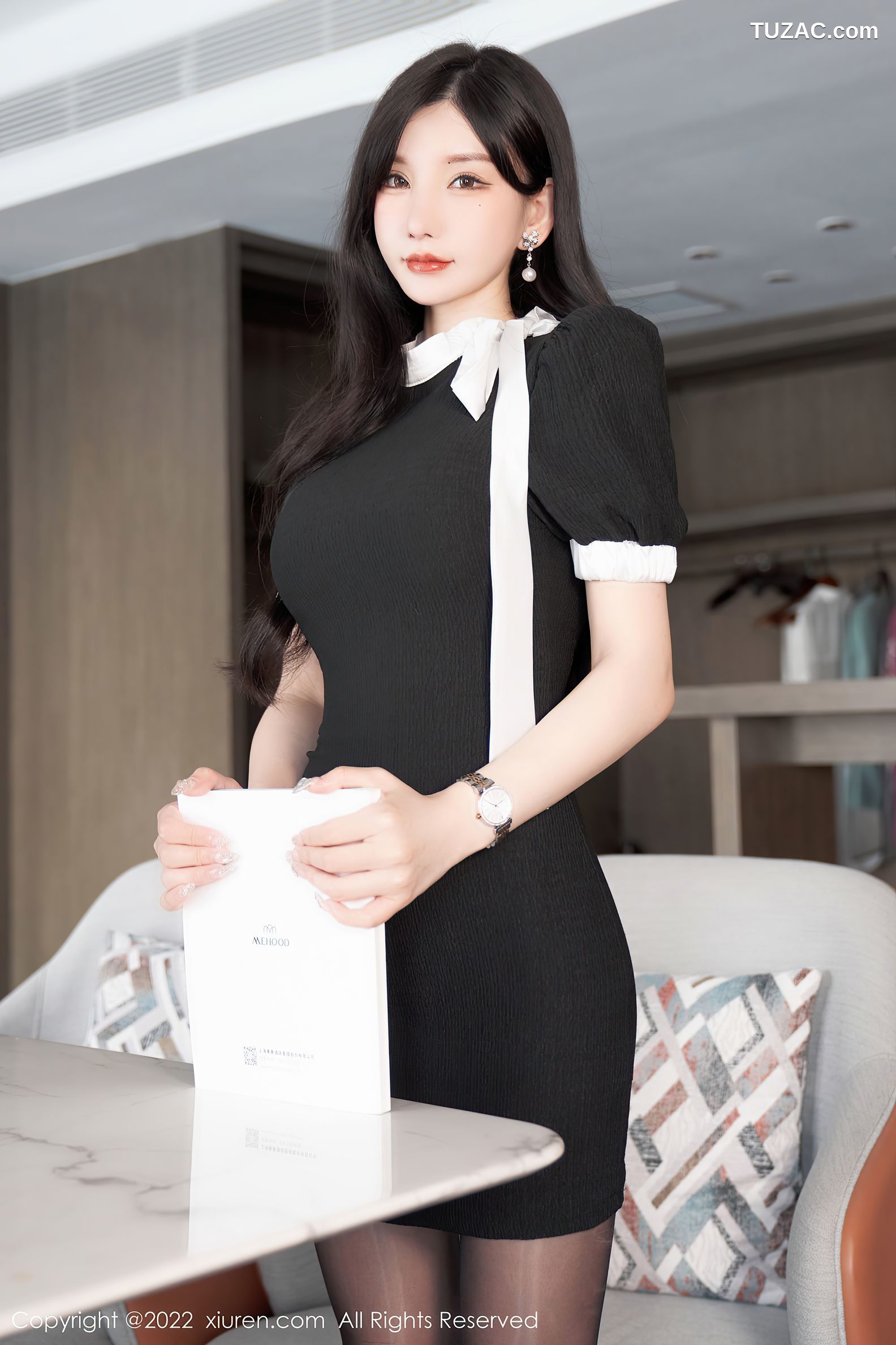 XiuRen-No.5848-周于希-黑职业裙装女秘书调教