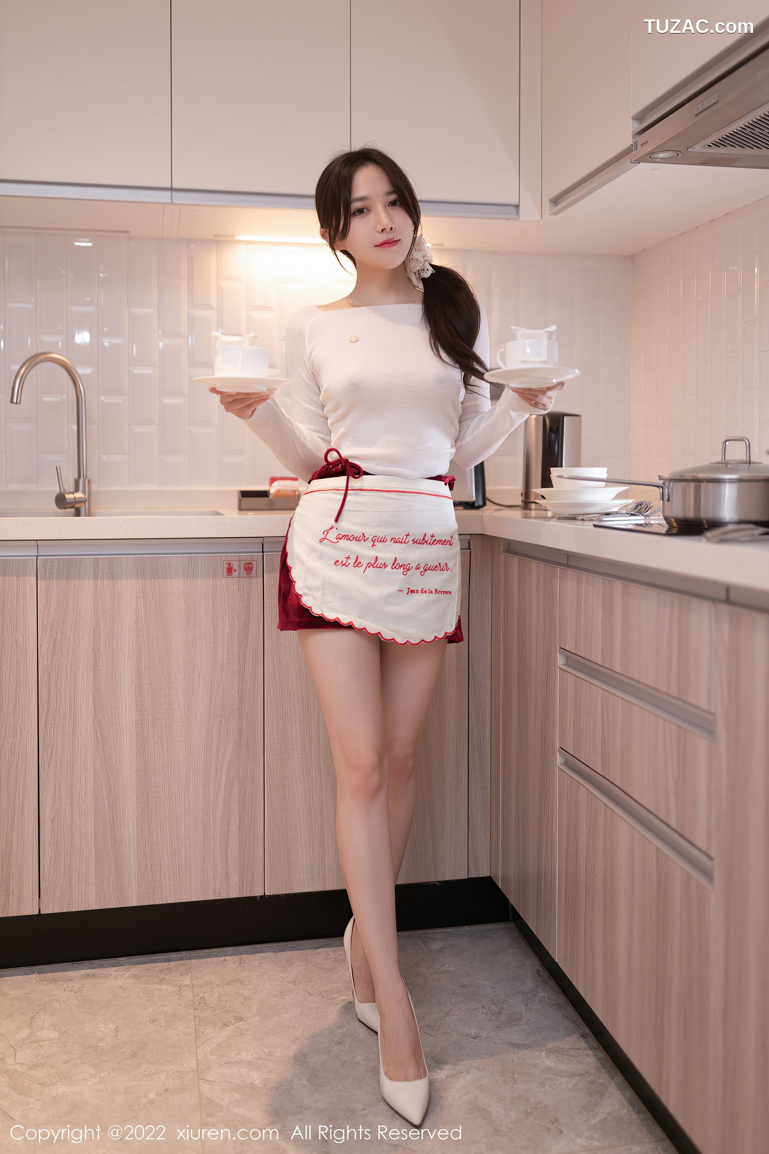 XiuRen-No.5913-鱼子酱-白色轻透上衣性感红短裙蕾丝内衣