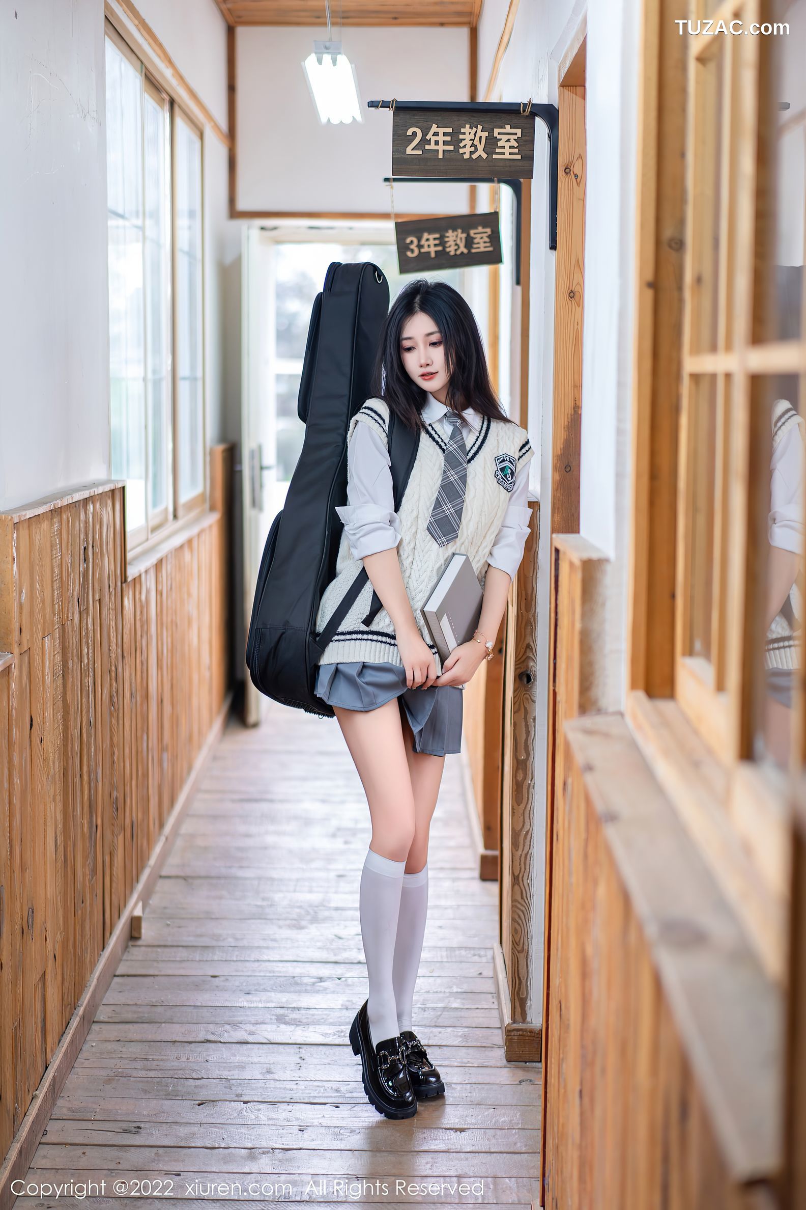 XiuRen-No.5970-阿姣-性感学妹短裙制服白色内衣