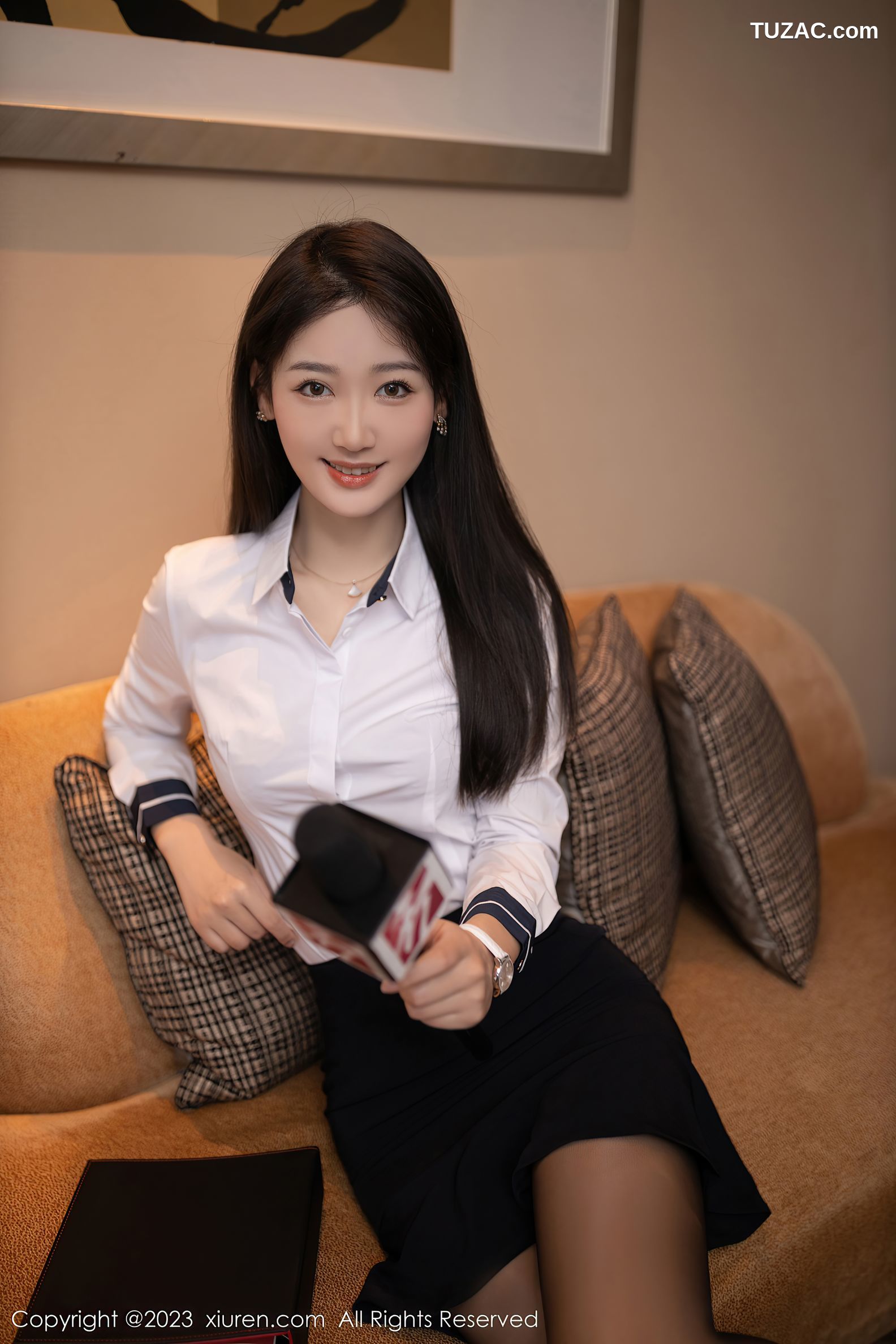 XiuRen秀人网-6106-唐安琪-独家采访主题白T黑短裙蕾丝内衣