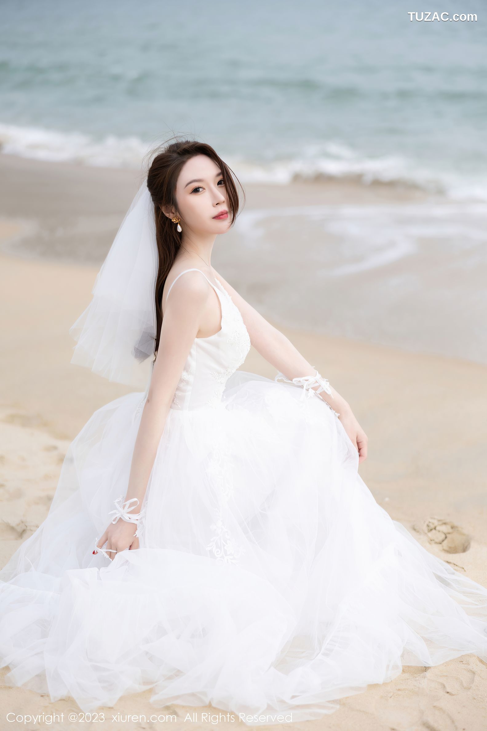 XiuRen秀人网-6120-梦心玥-白色婚纱服饰白丝袜