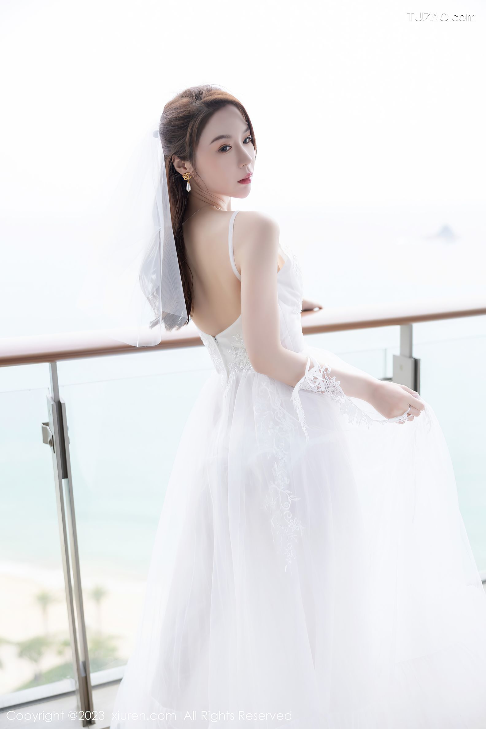 XiuRen秀人网-6120-梦心玥-白色婚纱服饰白丝袜