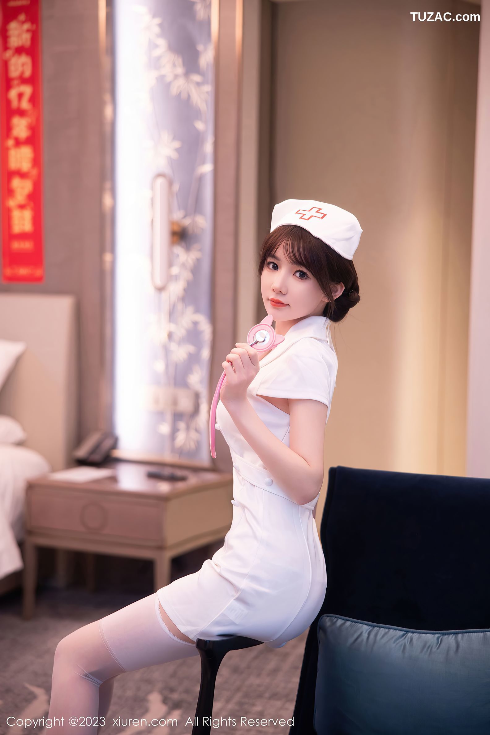 XiuRen秀人网-6221-婠婠么-白色情趣护士服白丝吊带袜