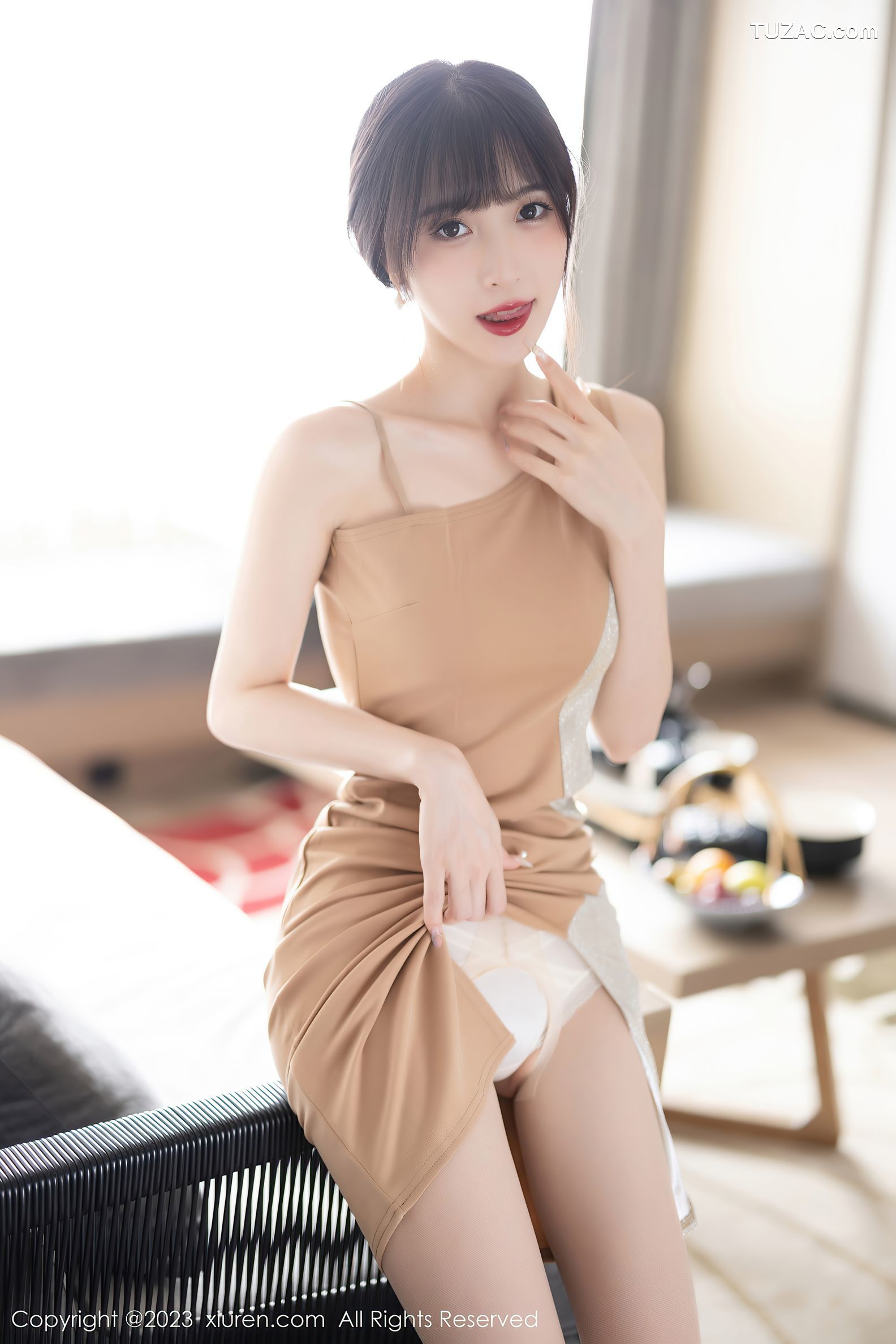 XiuRen秀人网-6236-林星阑-咖啡色连衣裙白色蕾丝内衣肉丝