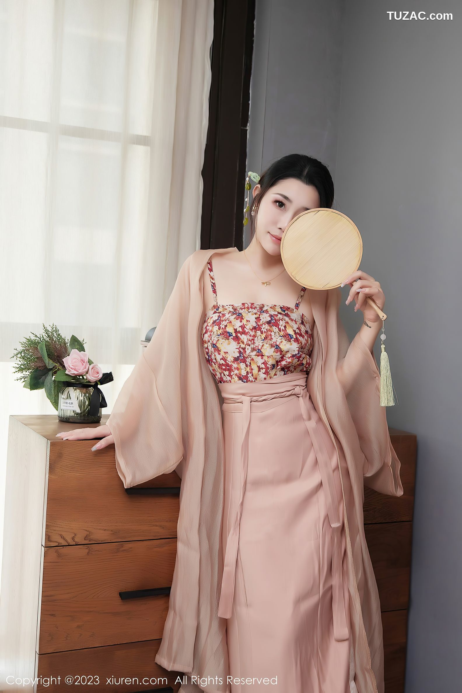 XiuRen秀人网-6457-严利娅Yuliya-性感浅暖色古风汉服-2023.03.23