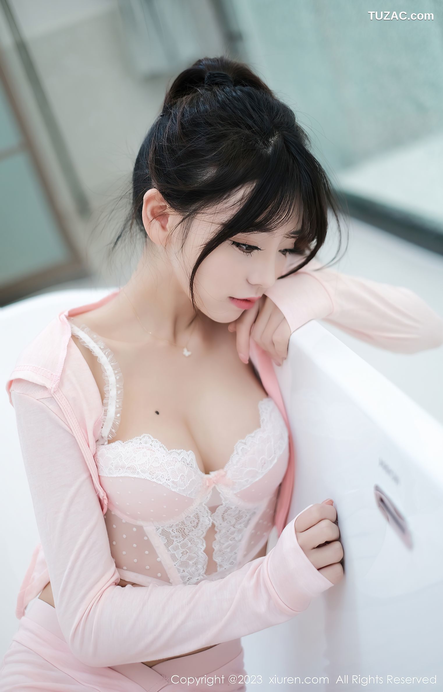 XiuRen秀人网-6490-佘贝拉Bella-粉色套装粉白色蕾丝内衣-2023.03.29