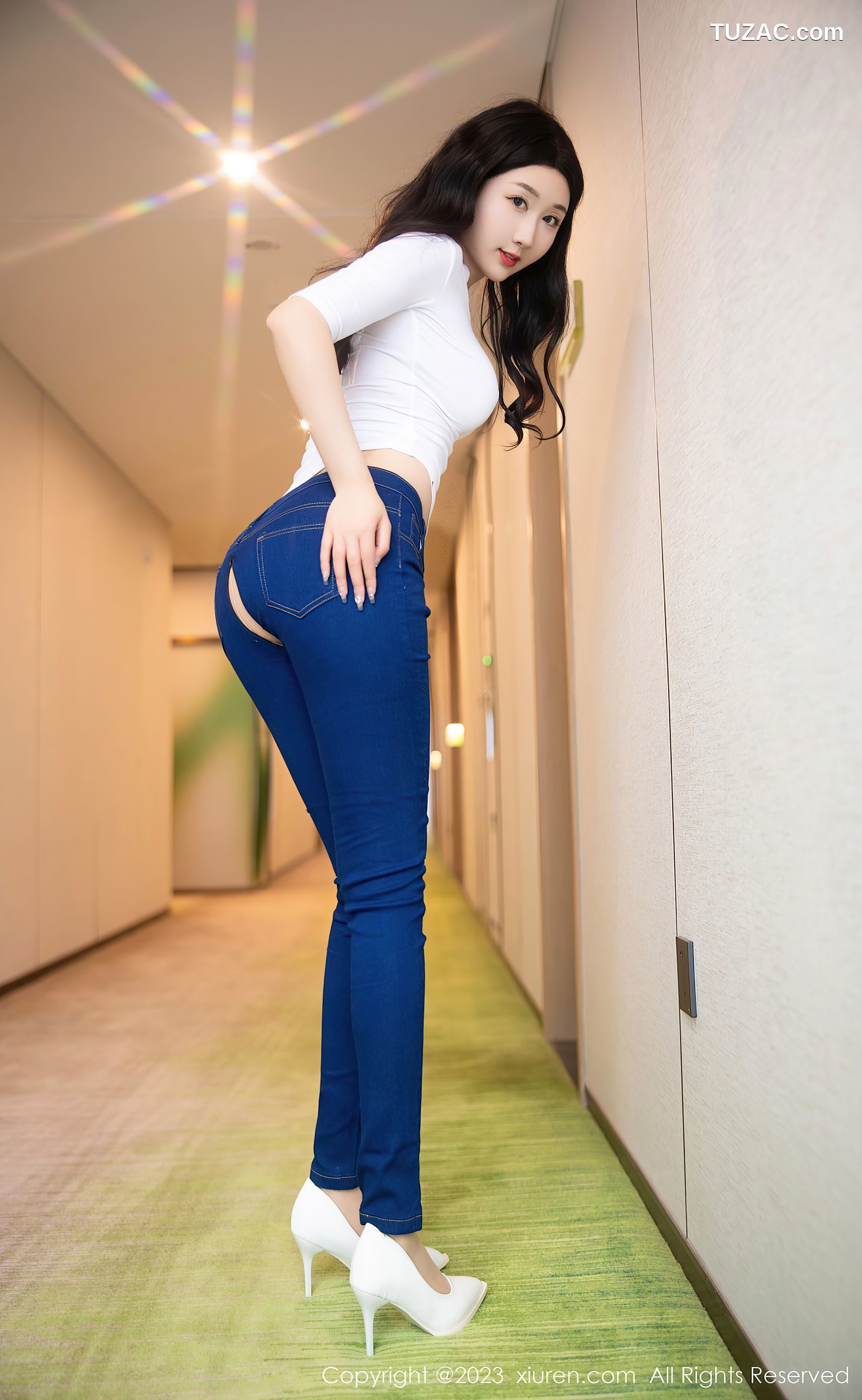 XiuRen秀人网-6570-江真真-白色上衣牛仔裤超薄肉丝-2023.04.13
