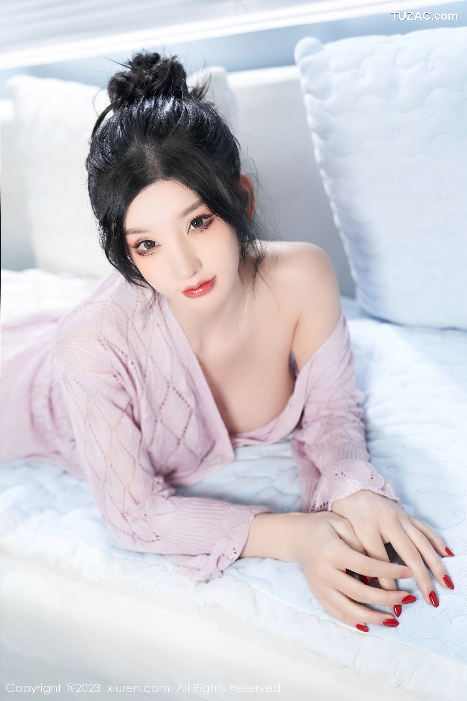 XiuRen秀人网-6580-周于希Sally-粉色服饰超薄肉丝豪乳遮点-2023.04.14