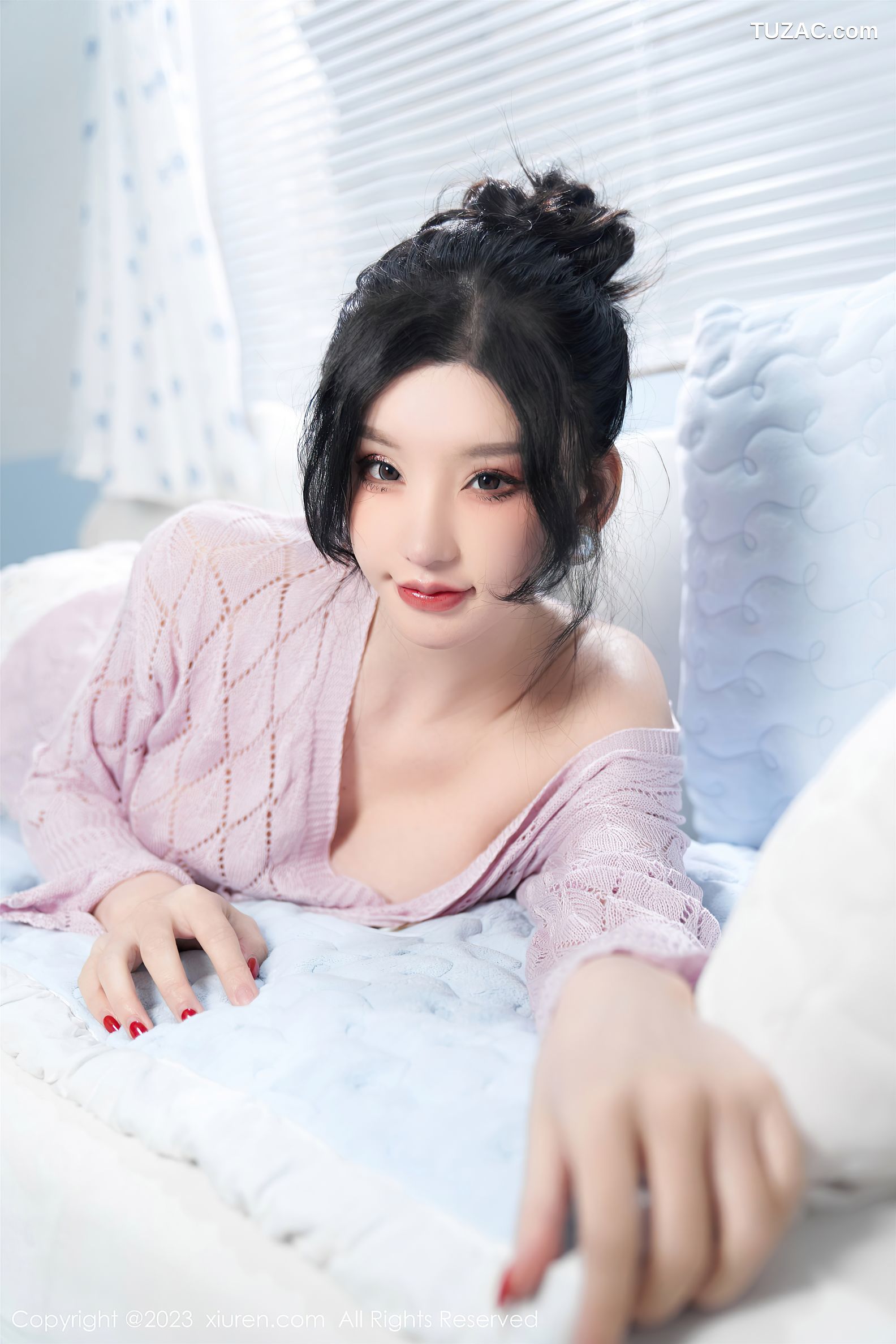 XiuRen秀人网-6580-周于希Sally-粉色服饰超薄肉丝豪乳遮点-2023.04.14