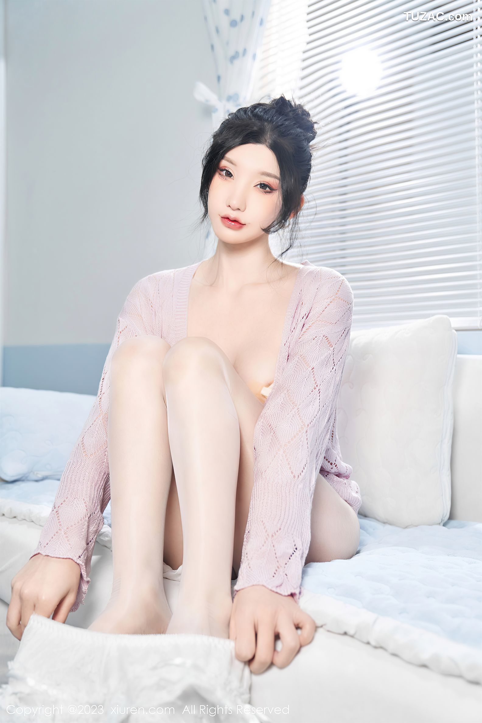 XiuRen秀人网-6580-周于希Sally-粉色服饰超薄肉丝豪乳遮点-2023.04.14