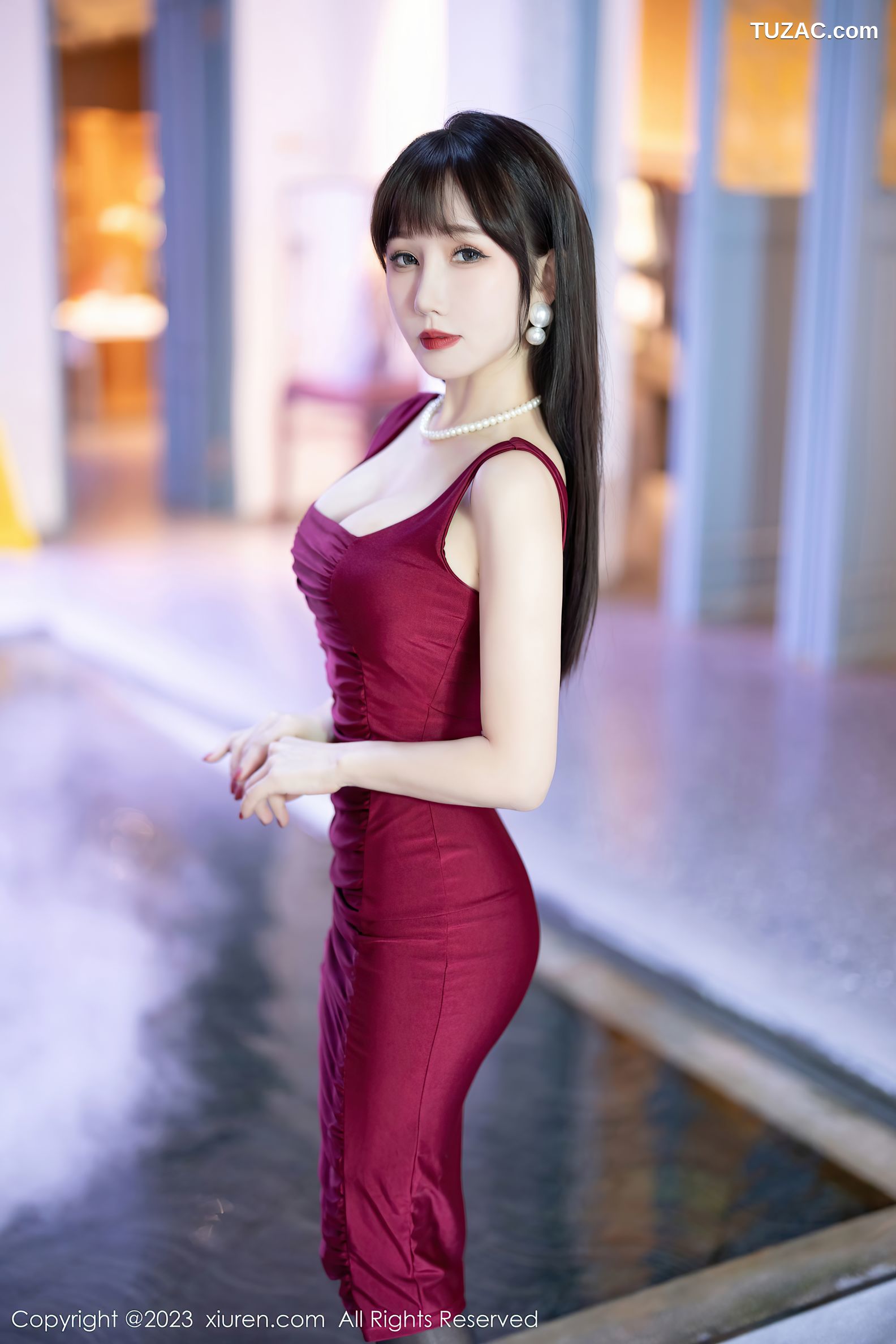 XiuRen秀人网-6670-波巧酱-红色背带裙黑色蕾丝内衣闪亮黑丝-2023.05.04