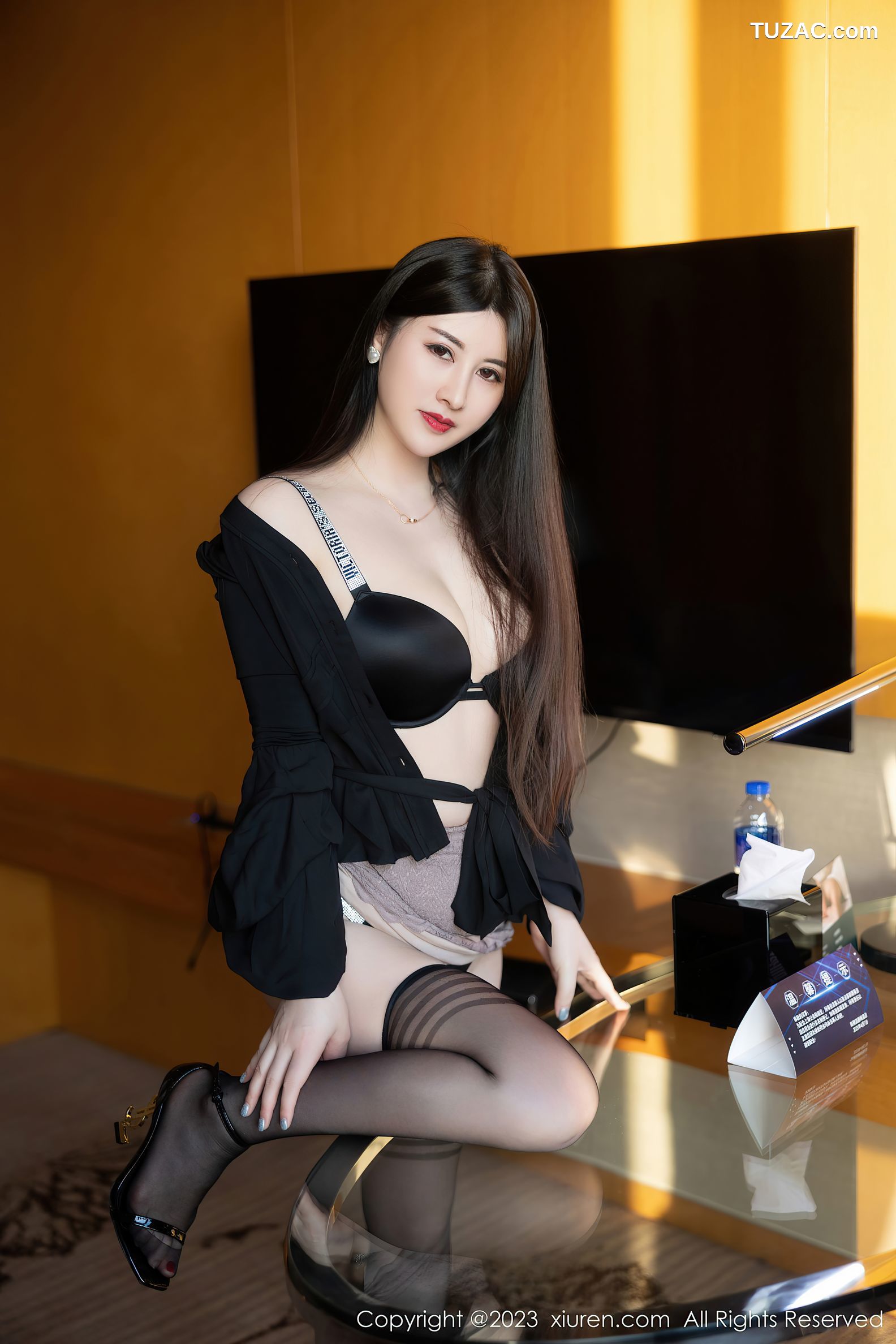 XiuRen秀人网-6676-诗诗kiki-黑色内衣黑丝袜-2023.05.05