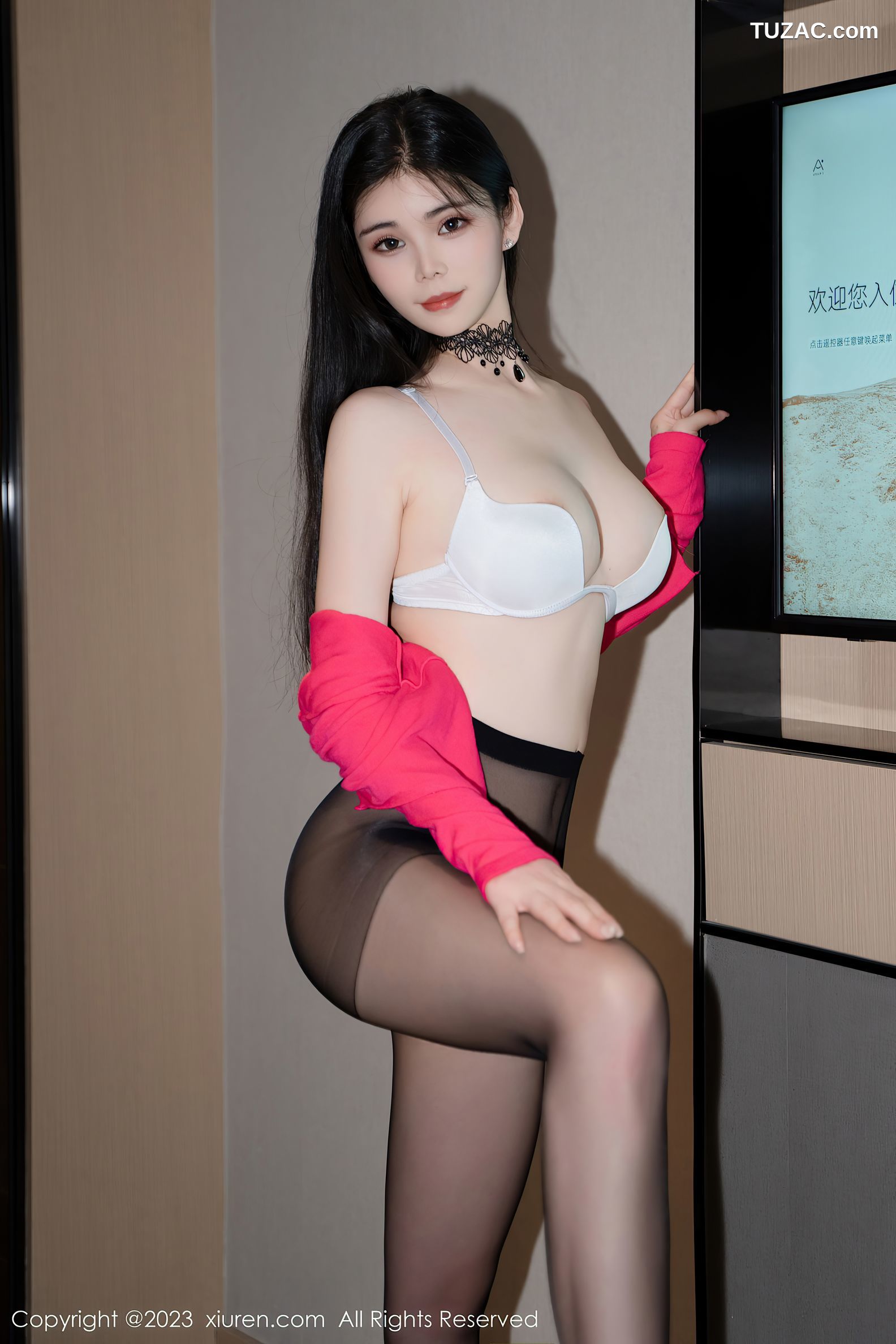 XiuRen秀人网-6702-雪糕CiCi-红色上衣黑短裙超薄黑丝-2023.05.09