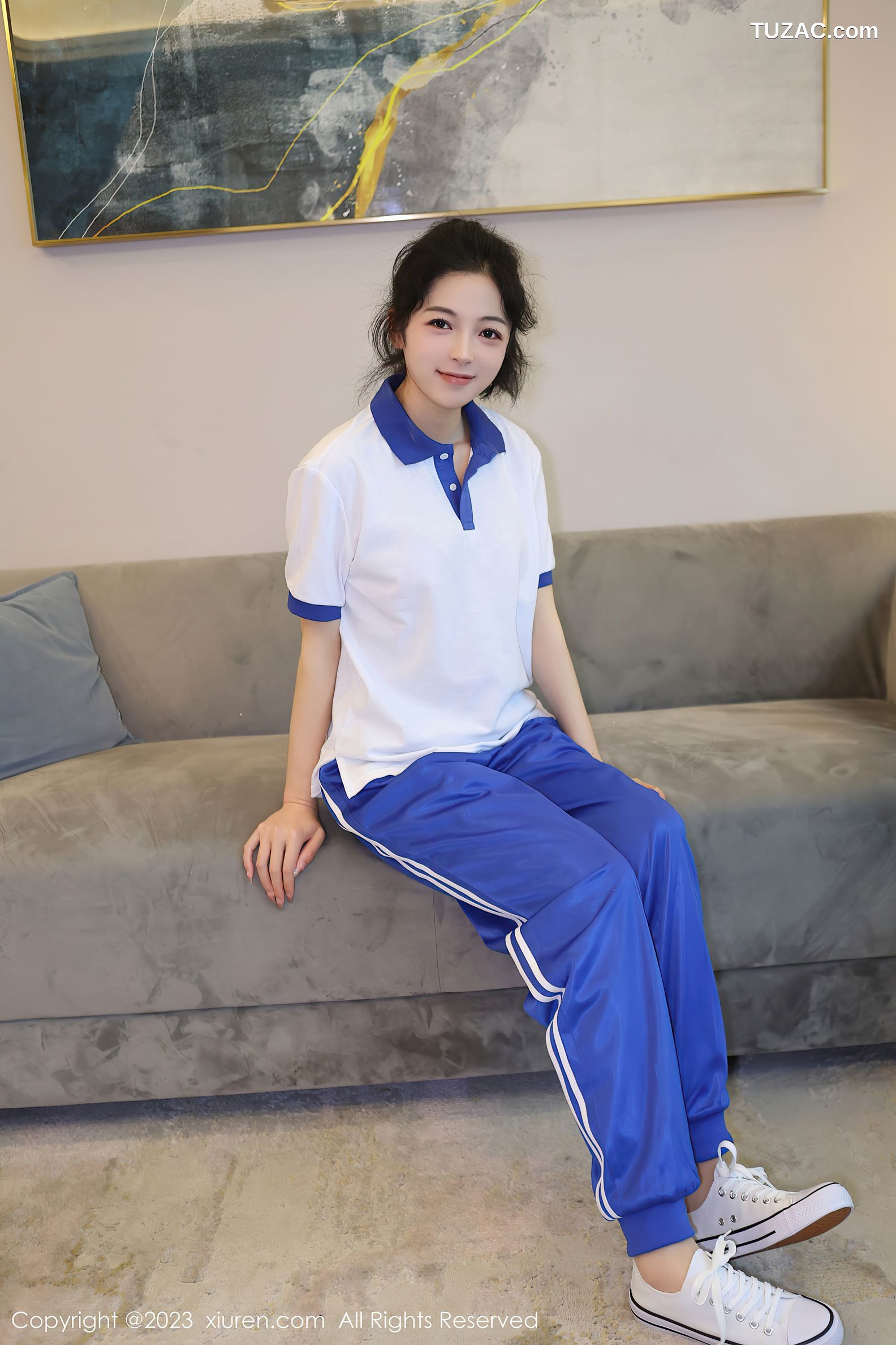 XiuRen秀人网-6855-茜茜Kimi-性感学妹装浅色蕾丝内衣-2023.06.05