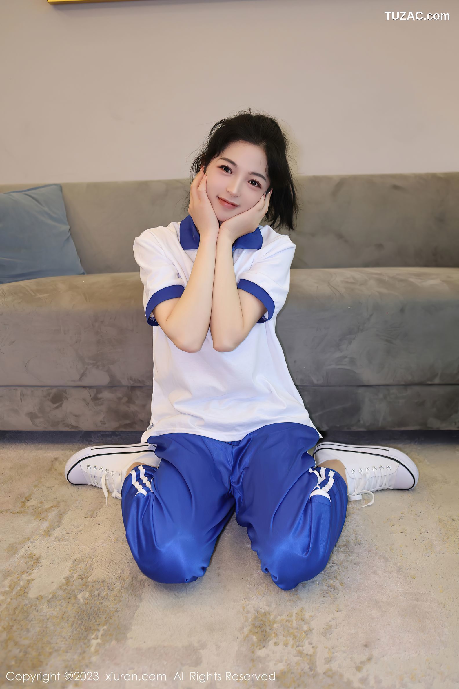 XiuRen秀人网-6855-茜茜Kimi-性感学妹装浅色蕾丝内衣-2023.06.05