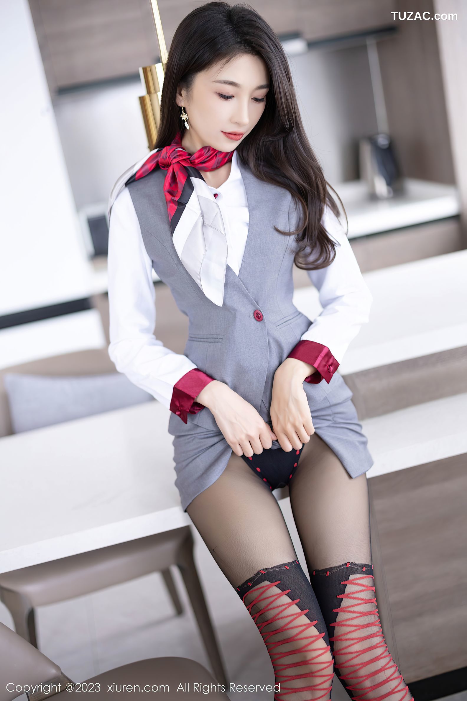 XiuRen秀人网-6967-林乐一-灰色制服黑色轻透连体衣-2023.06.25