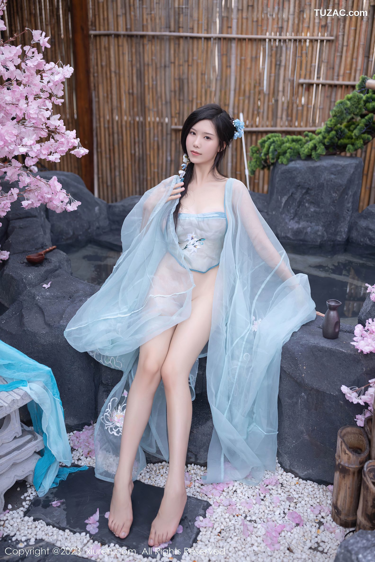 XiuRen秀人网-6991-利世-户外温泉性感浅蓝色古装服饰-2023.06.28
