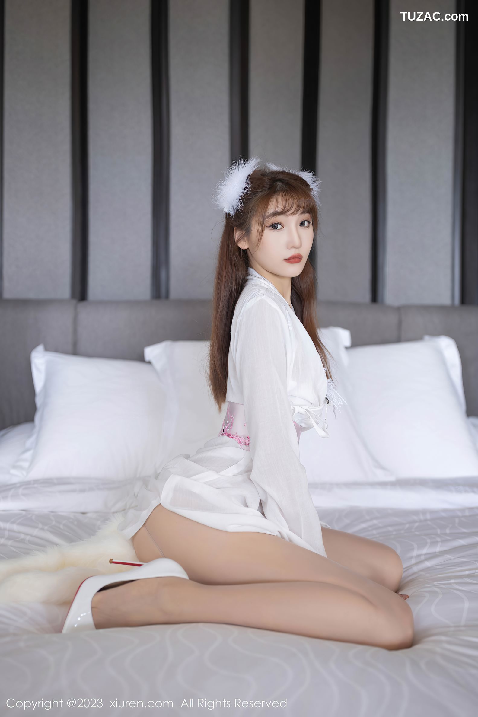 XiuRen秀人网-6999-陆萱萱-白狐装扮性感白色蕾丝情趣内衣-2023.06.29