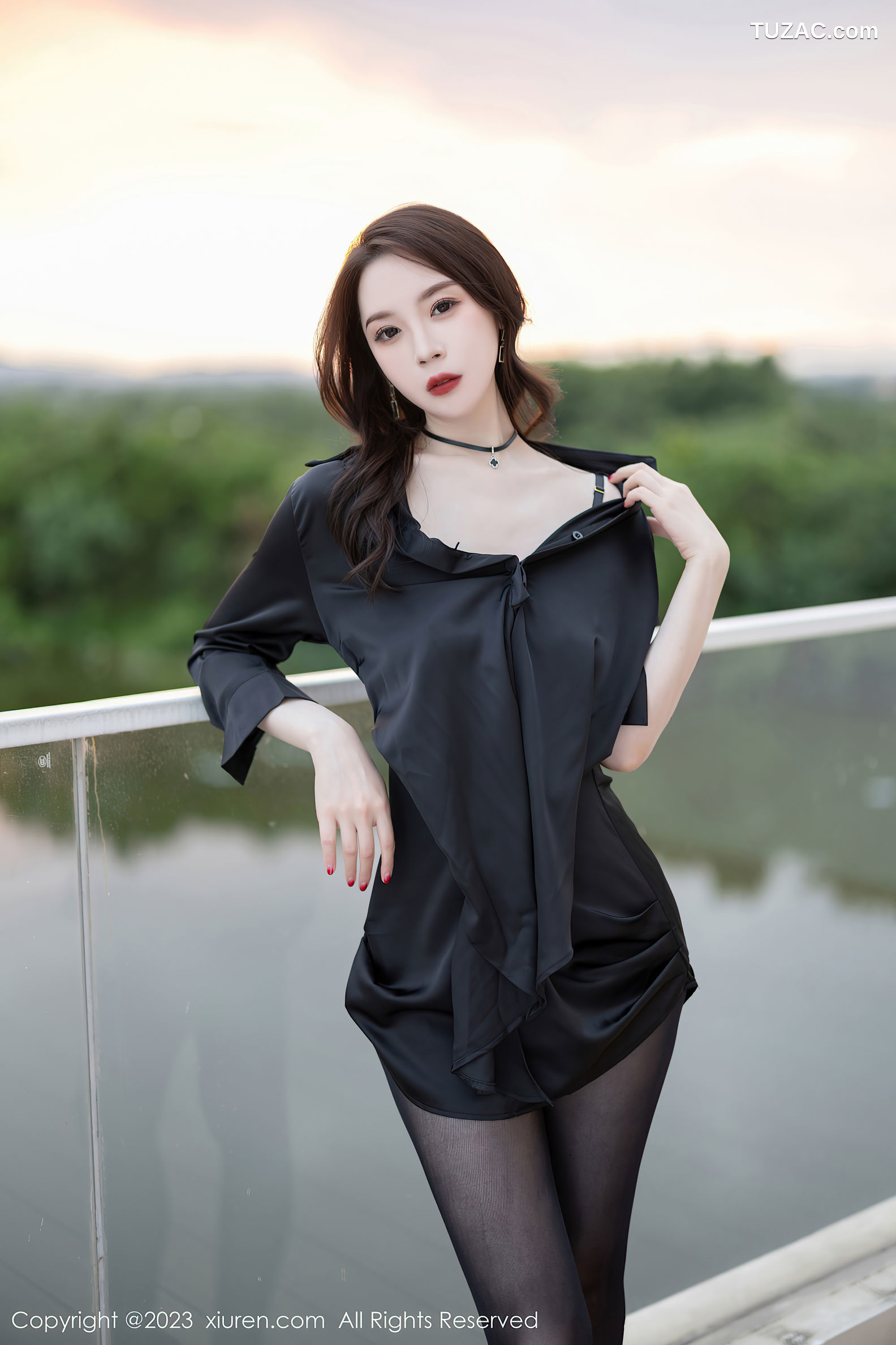 XiuRen秀人网-7332-梦心玥-黑色OL裙装黑色情趣内衣黑丝-2023.09.04