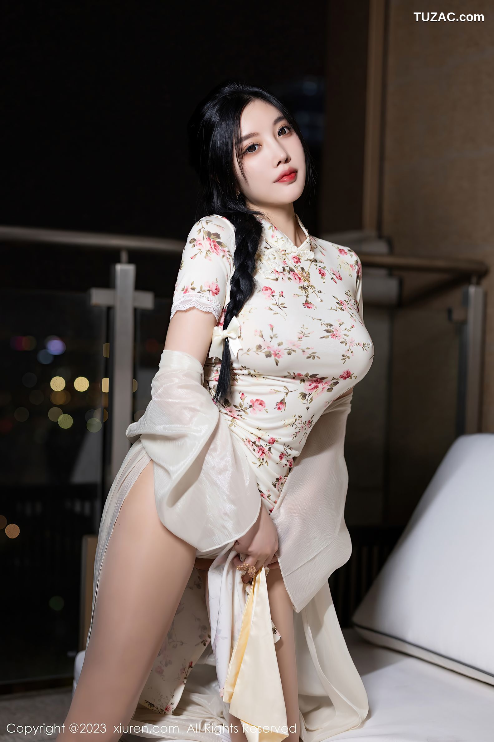 XiuRen秀人网-7363-杨晨晨Yome-白色红碎花旗袍浴室湿身-2023.09.08