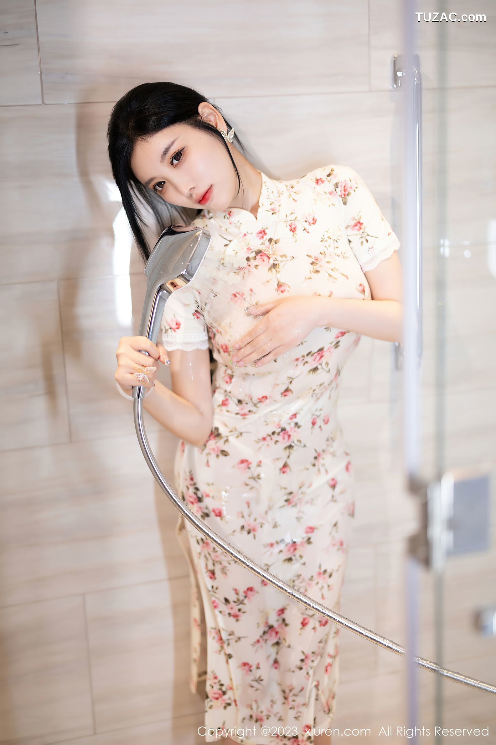XiuRen秀人网-7363-杨晨晨Yome-白色红碎花旗袍浴室湿身-2023.09.08