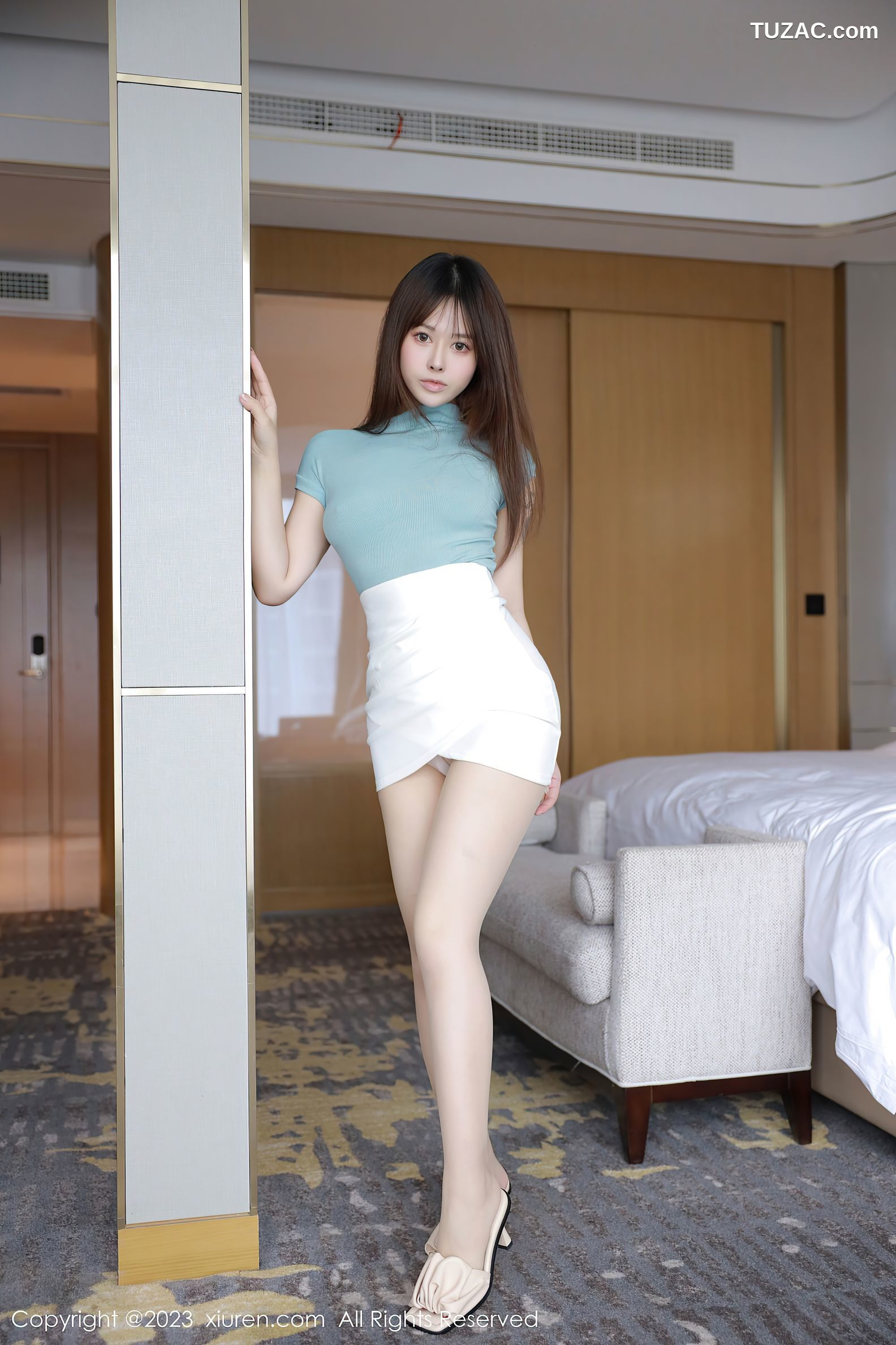 XiuRen秀人网-7608-Evelyn艾莉-蓝绿T白短裙粉灰色情趣睡裙-2023.11.03