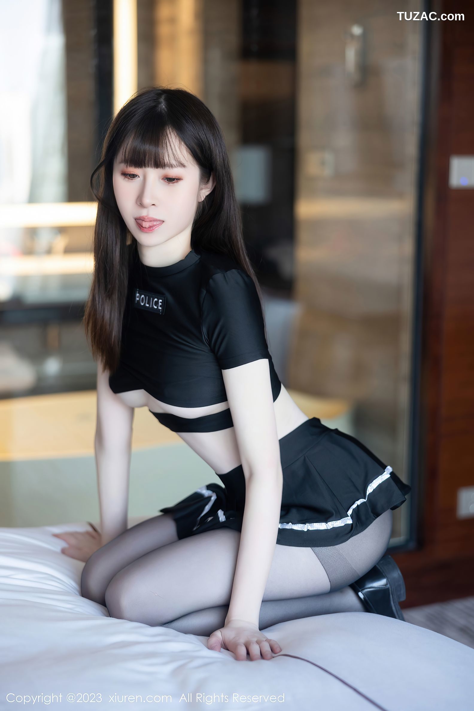 XiuRen秀人网-7637-林悠悠-情趣黑T短裙警服黑丝-2023.11.09