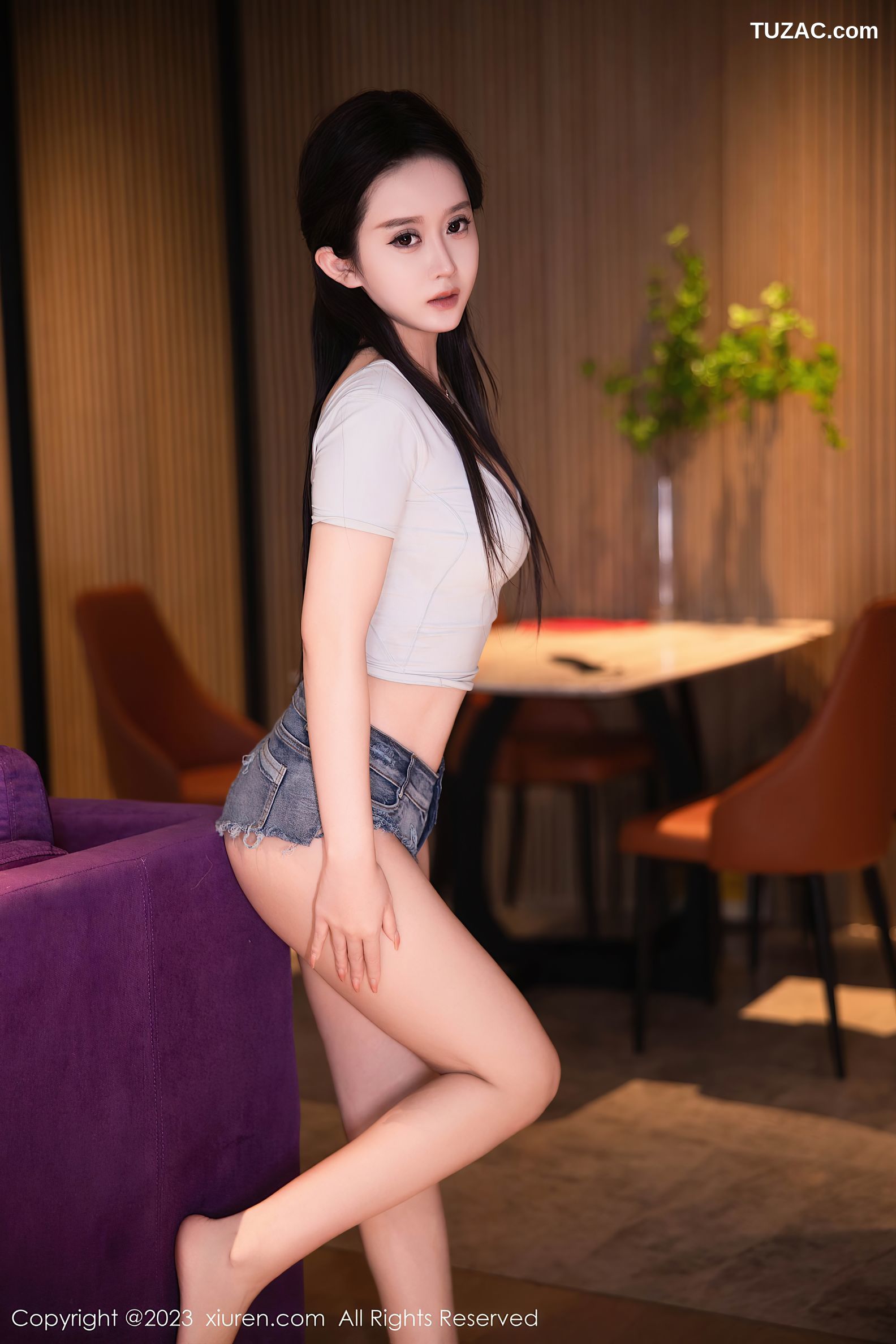 XiuRen秀人网-7722-杉菜-白T超短牛仔裤-2023.11.27