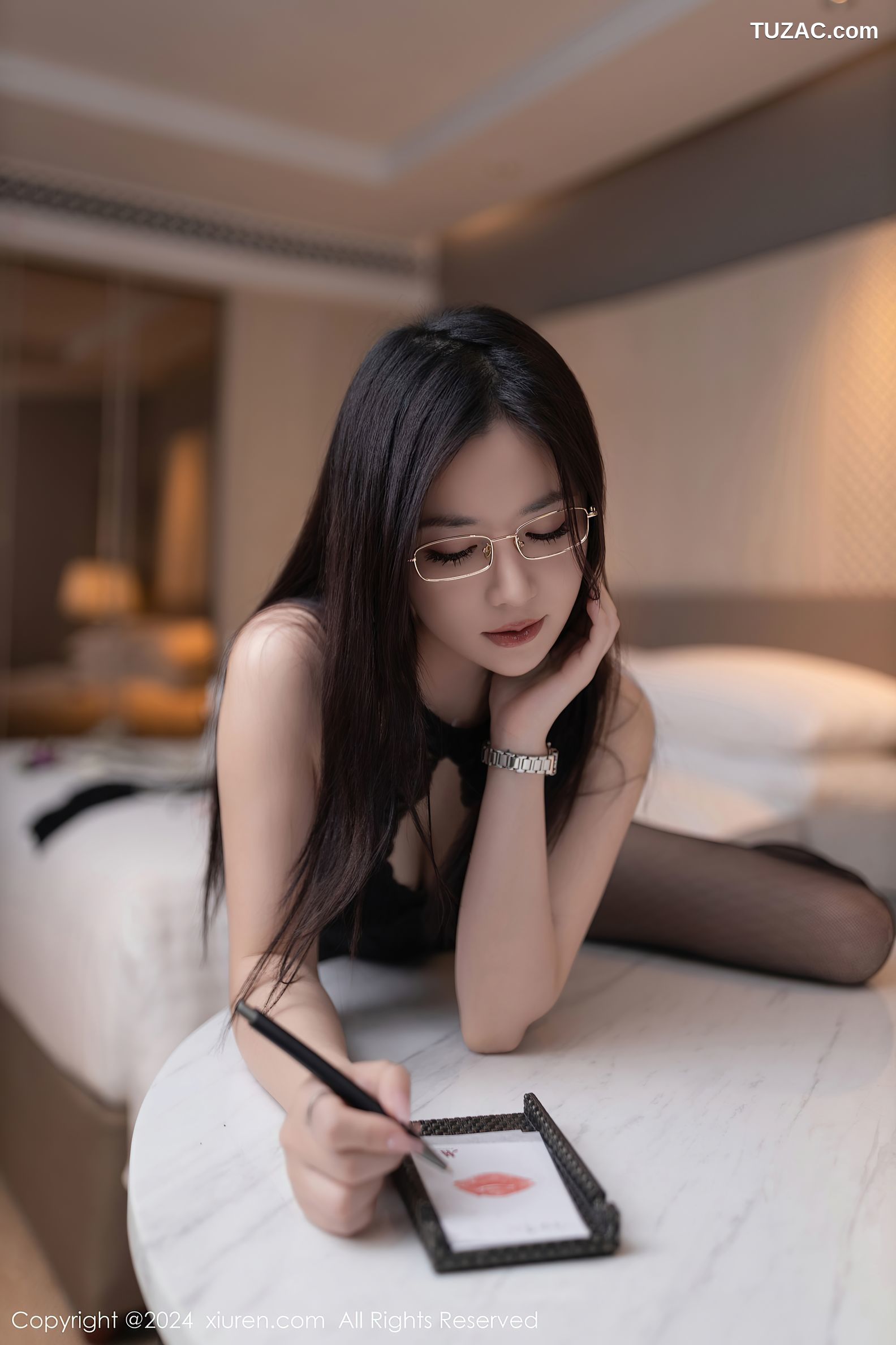 XiuRen秀人网-7992-鱼子酱Fish-OL黑色裙装黑色蕾丝情趣内衣黑丝-2024.01.19