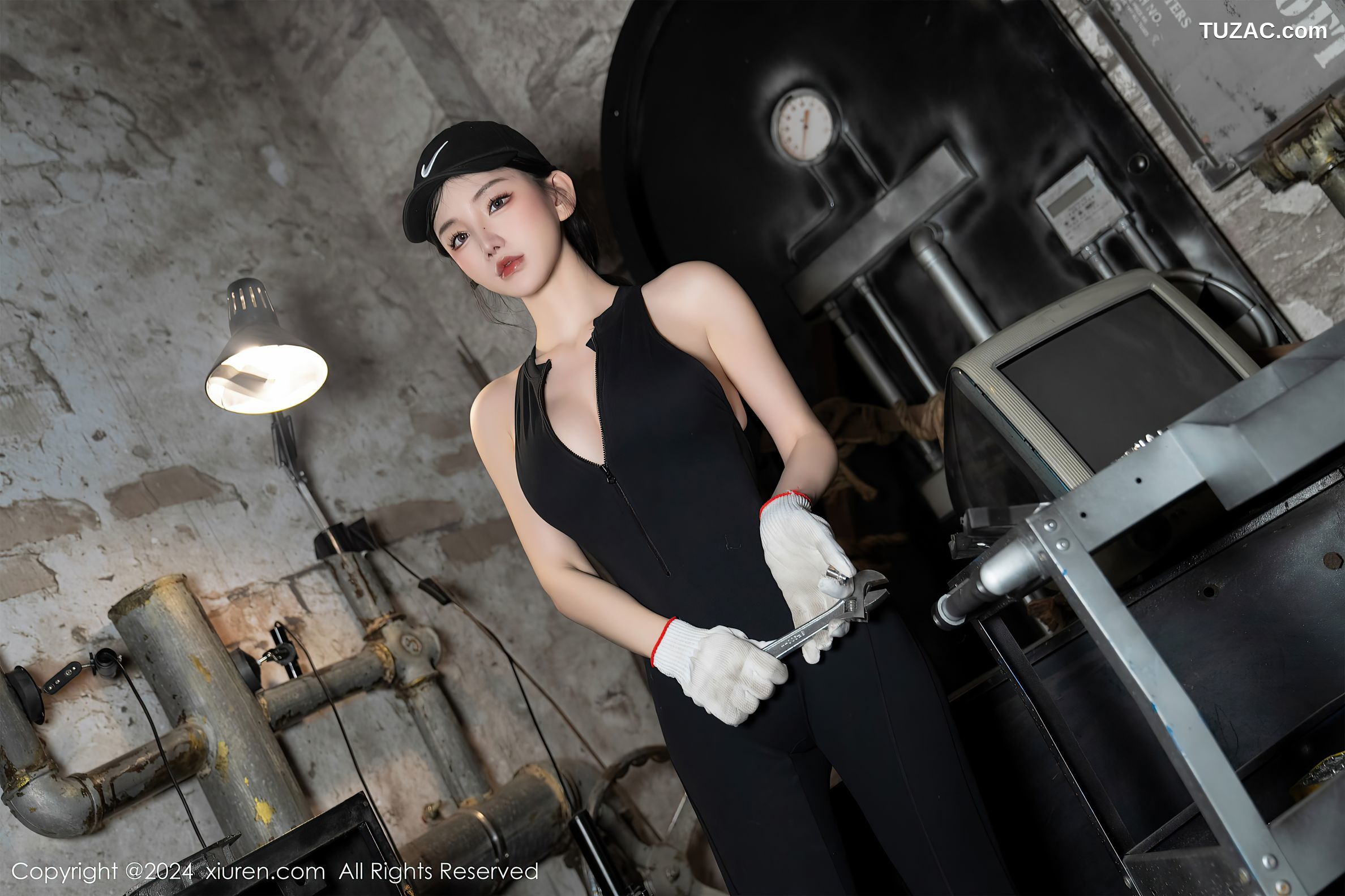 XiuRen秀人网-8027-周于希Sally-主题《哥哥，需要我帮忙吗》黑色工作服修理工爆乳-2024.01.26