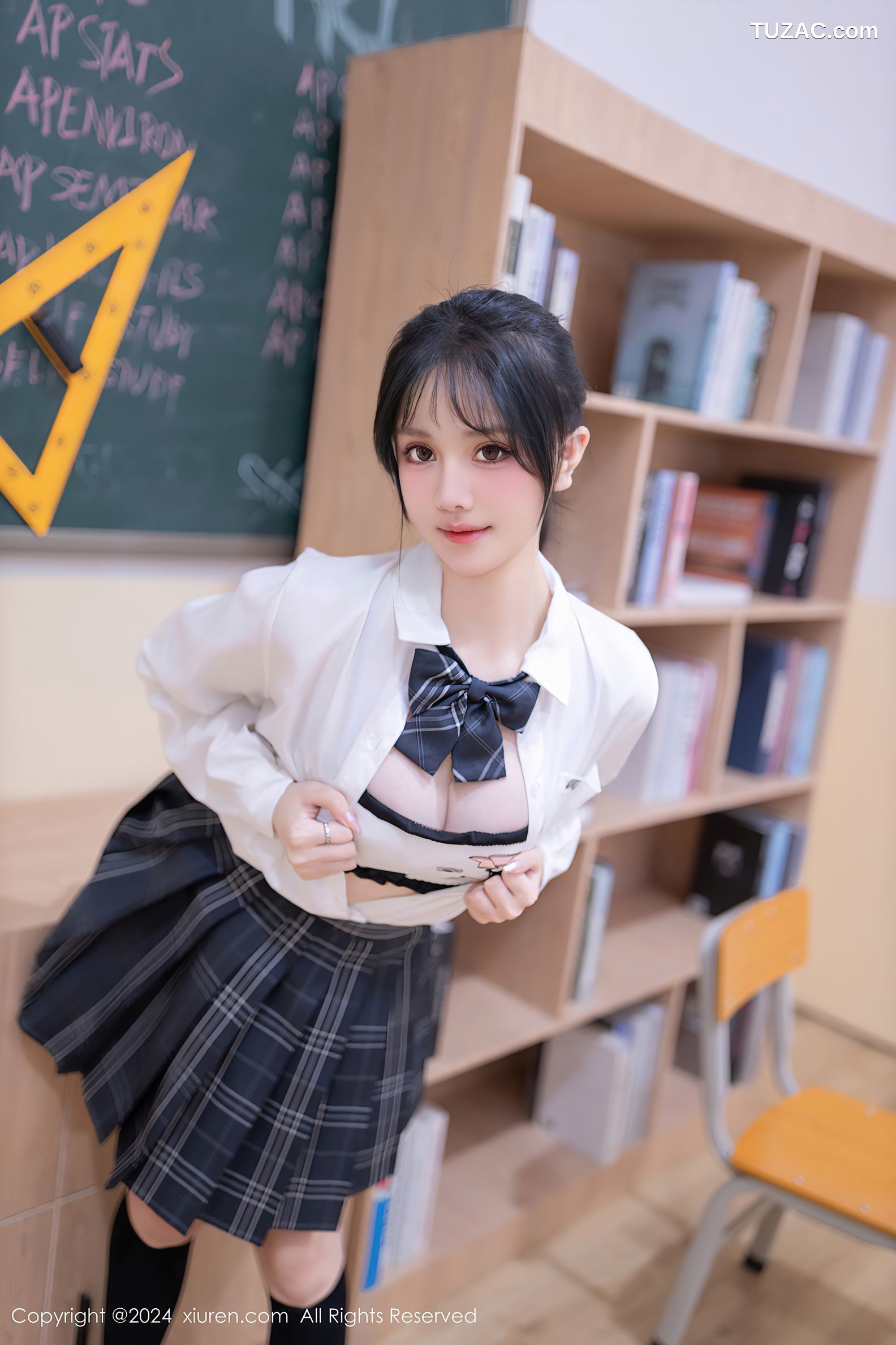 XiuRen秀人网-8058-幼幼-白衬衫格子裙学生装教室爆乳调教-2024.02.02