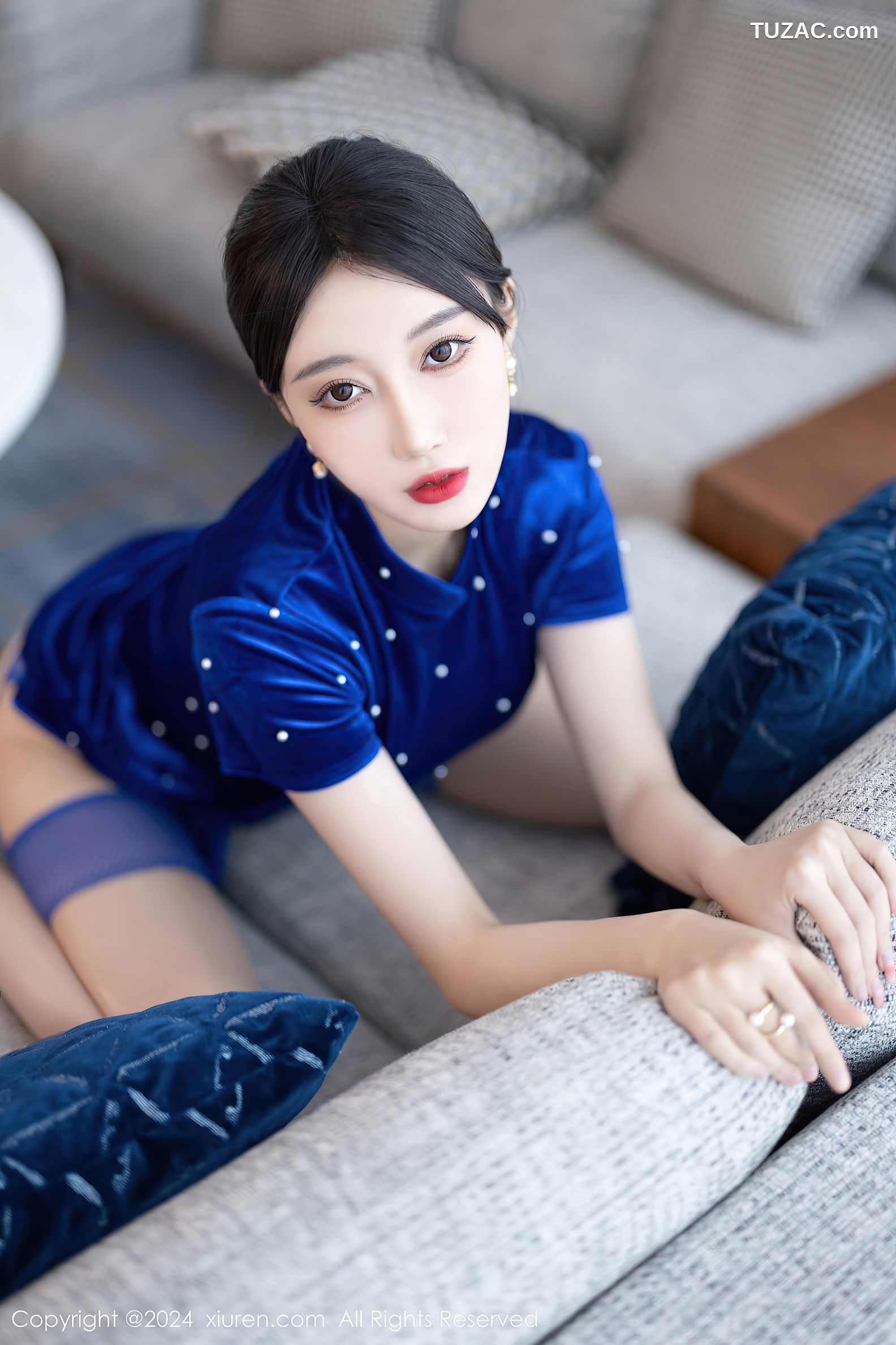 XiuRen秀人网-8298-玥儿玥-蓝色短旗袍蓝色内衣-2024.03.27