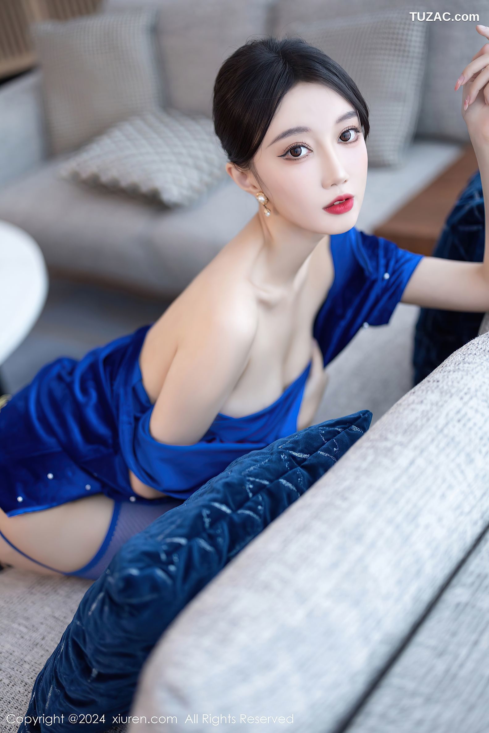 XiuRen秀人网-8298-玥儿玥-蓝色短旗袍蓝色内衣-2024.03.27