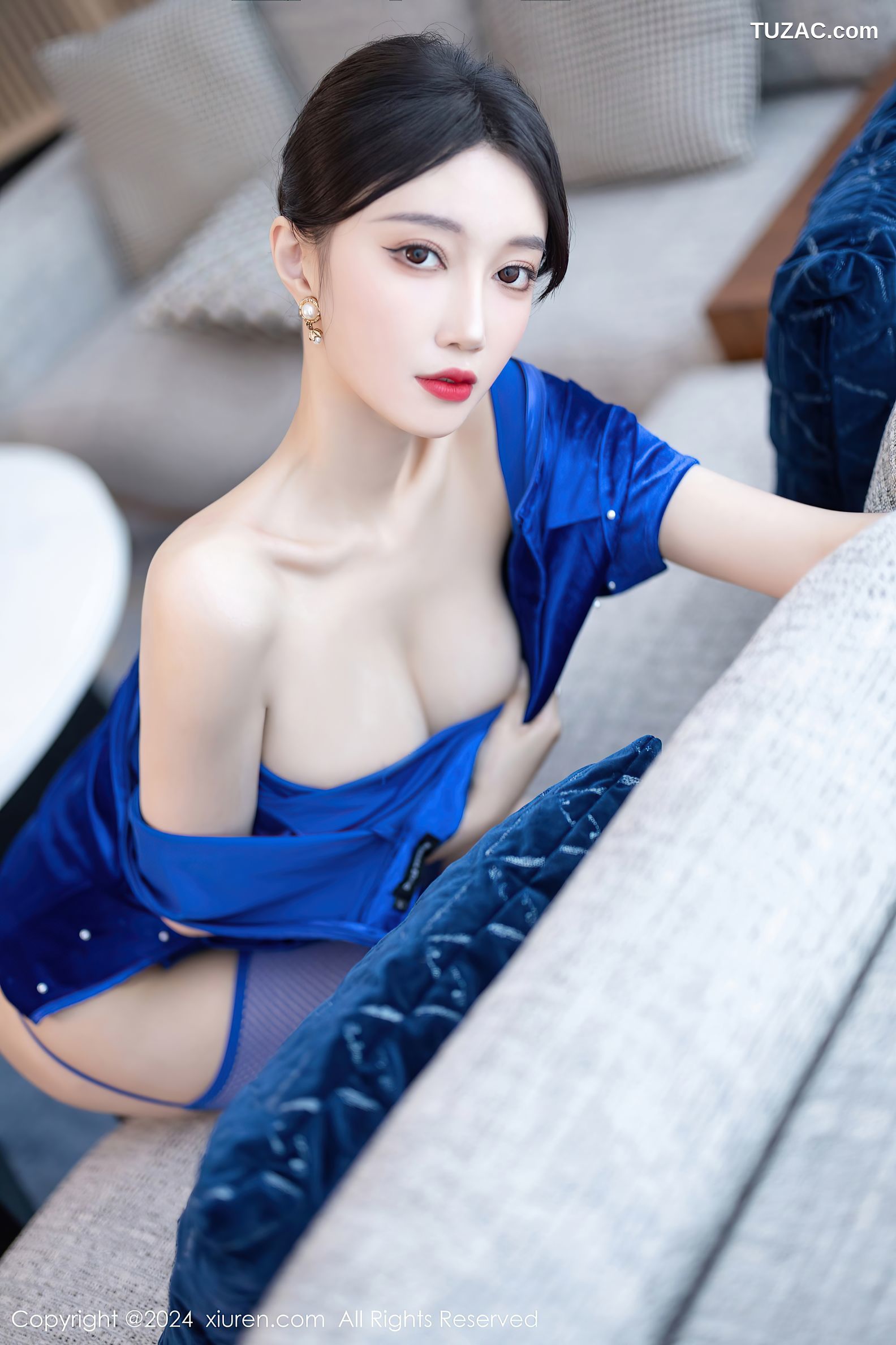 XiuRen秀人网-8298-玥儿玥-蓝色短旗袍蓝色内衣-2024.03.27