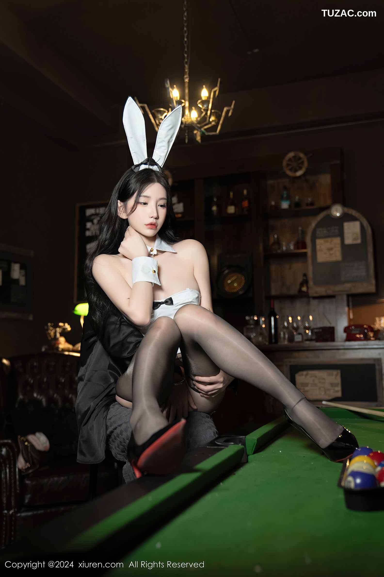 XiuRen秀人网-8318-周于希Sally-主题《赌约“赢家进洞”》白色兔女郎装黑丝爆乳-2024.03.29