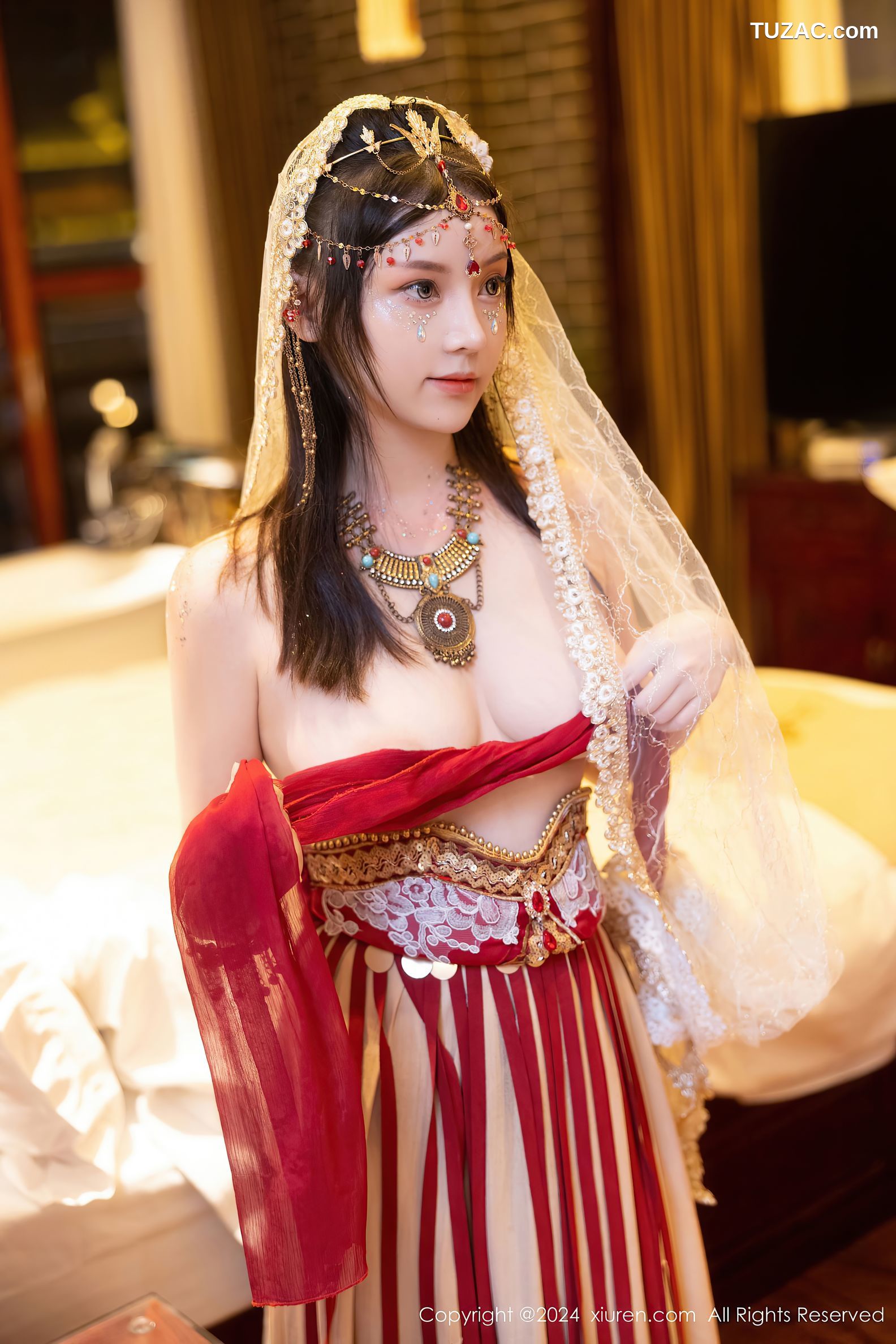 XiuRen秀人网-8349-豆瓣酱-红色西域服饰-2024.04.07