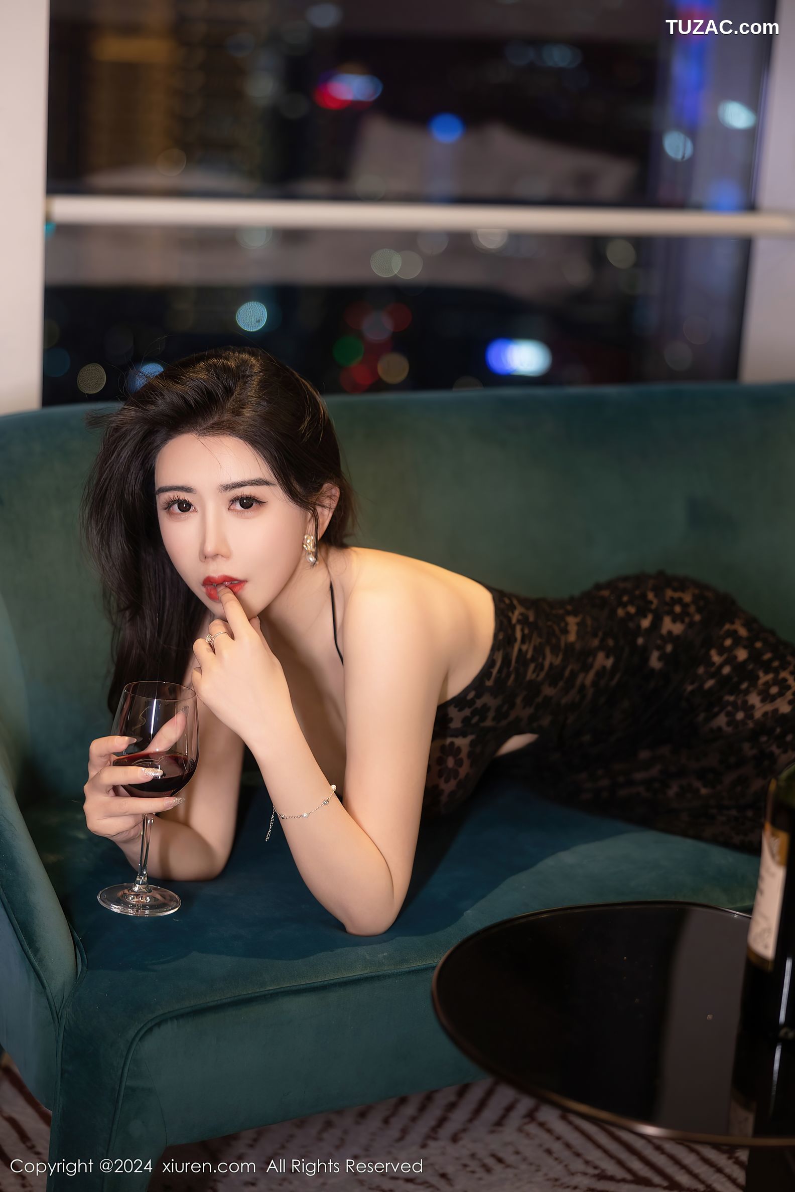 XiuRen秀人网-8355-李若汐-黑色花纹轻透长裙爆乳-2024.04.08