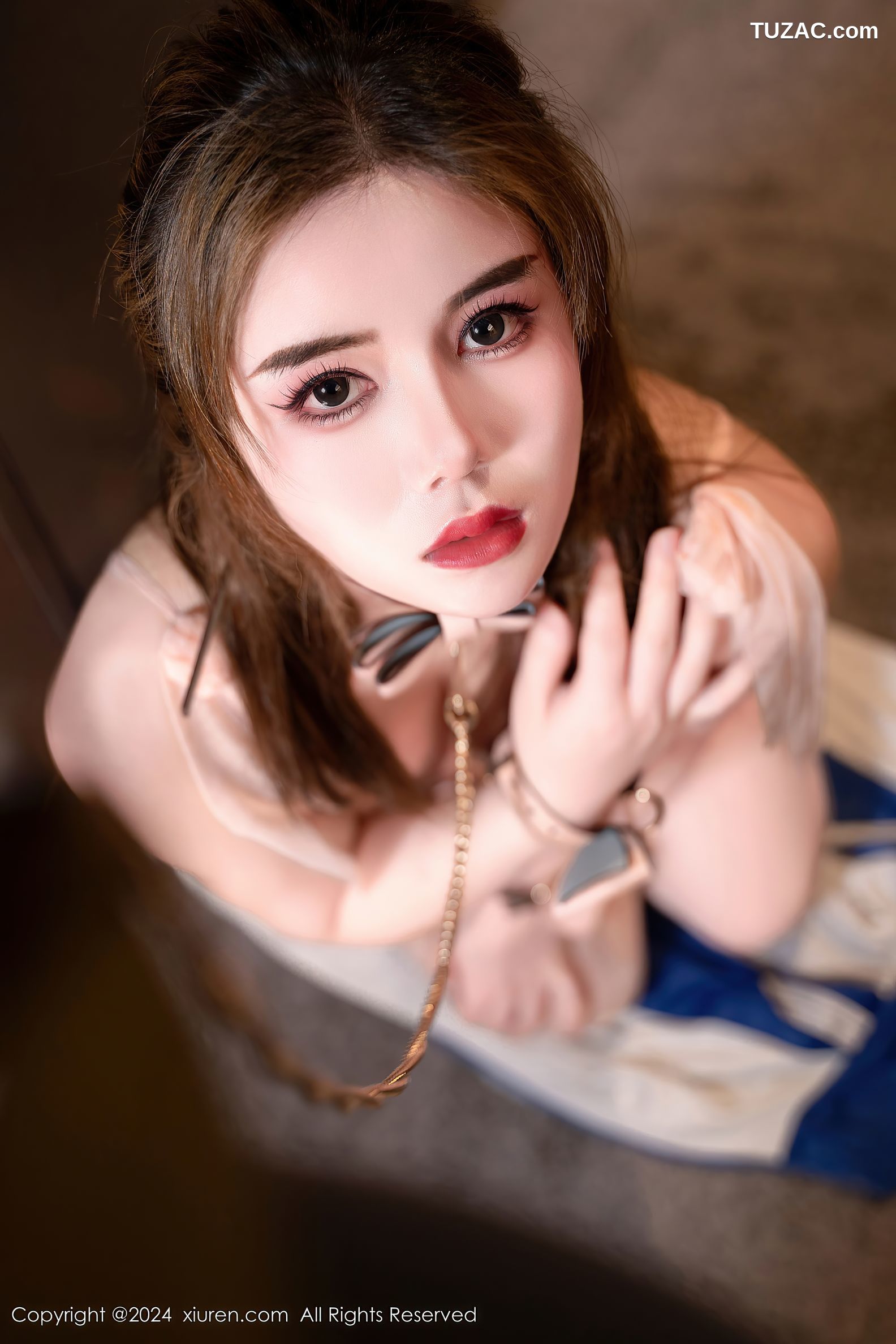 XiuRen秀人网-8621-粉嫩嫩-首套-运动服女生肉色内衣爆乳绑缚-2024.05.30