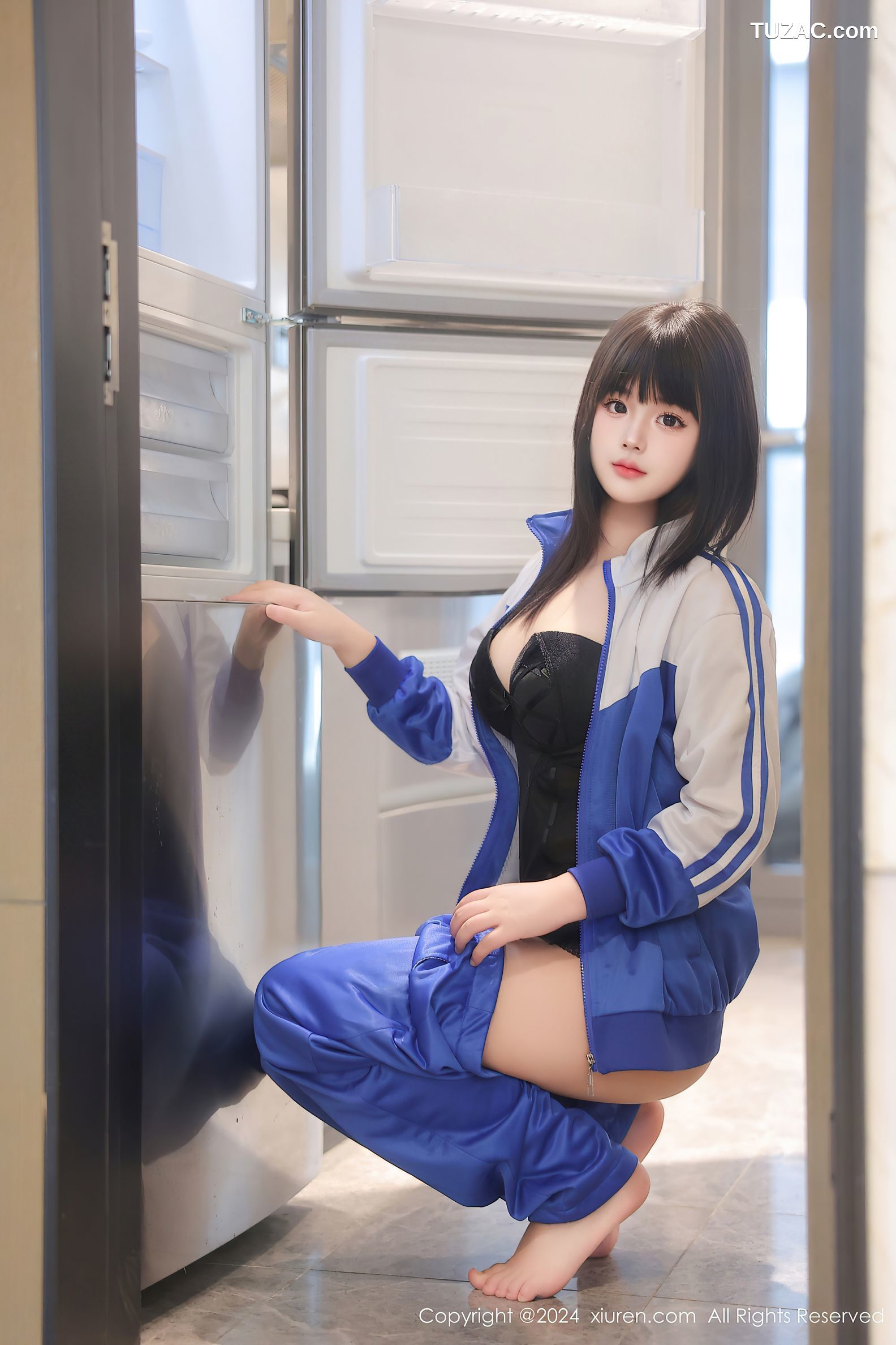 XiuRen秀人网-8648-徐若兮-女学生蓝白运动服黑蕾丝情趣内衣爆乳-2024.06.04