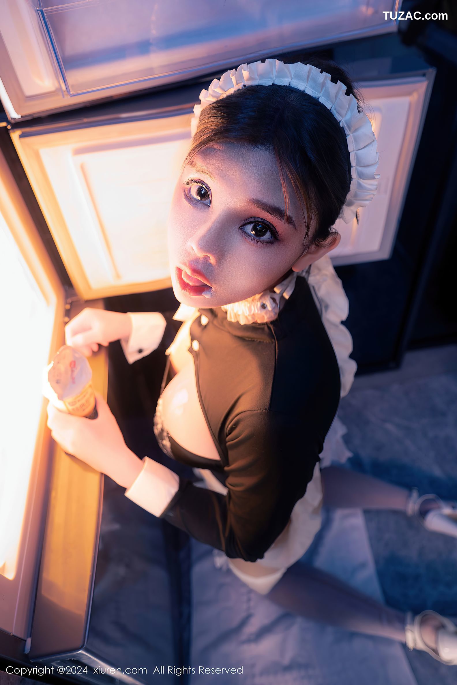 XiuRen秀人网-8966-小童颜-首套-爆乳女仆厨房-2024.08.05