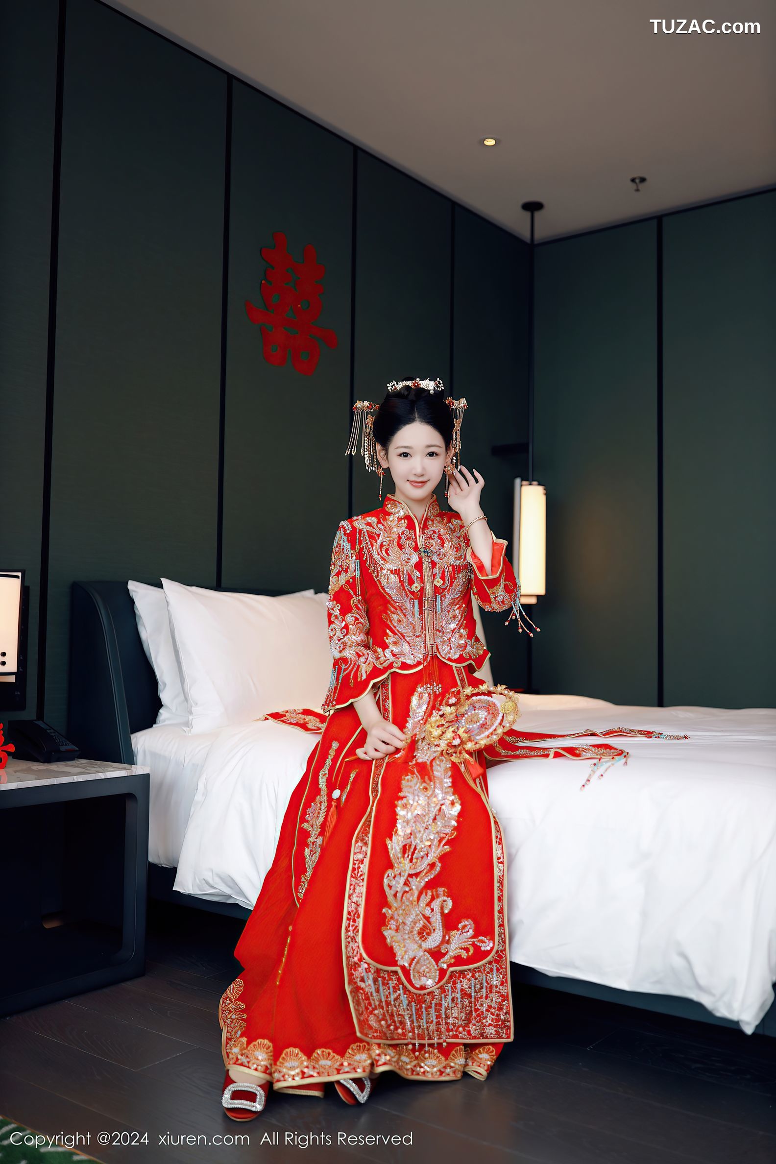 XiuRen秀人网-8972-唐安琪-迪拜旅拍-新娘红妆红色内衣爆乳-2024.08.05