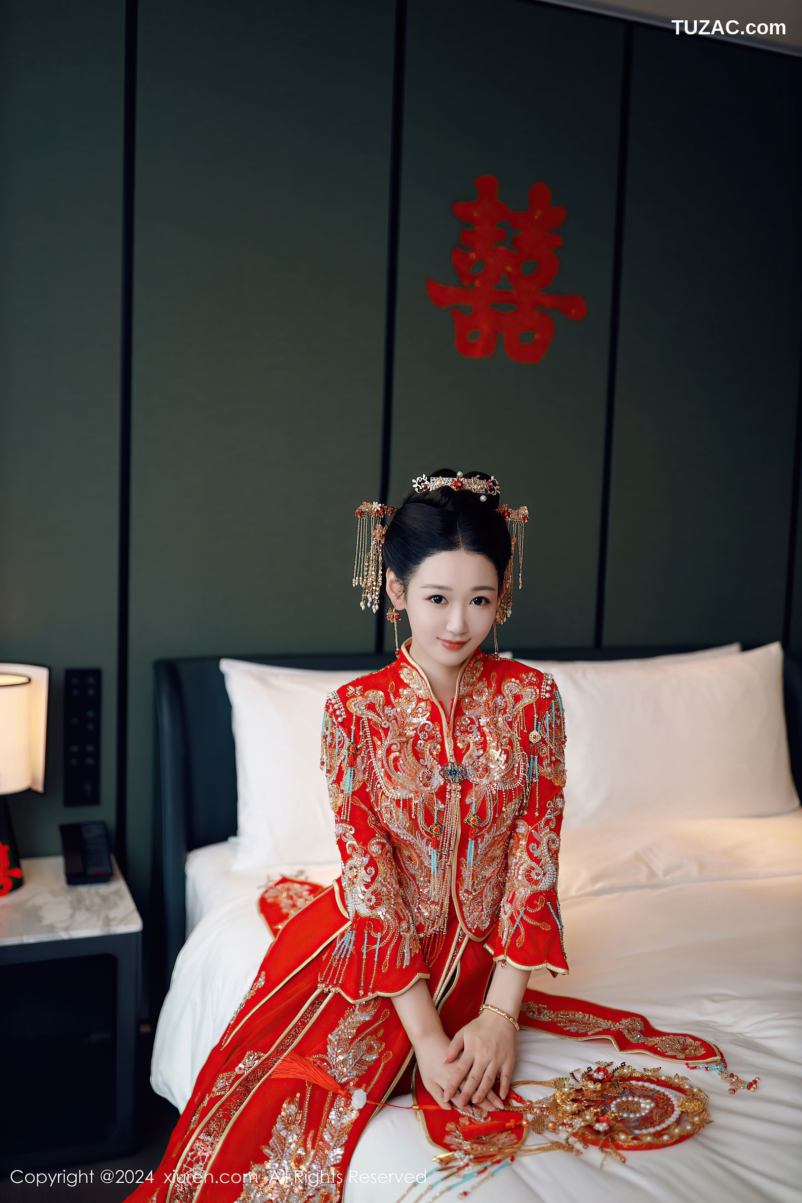 XiuRen秀人网-8972-唐安琪-迪拜旅拍-新娘红妆红色内衣爆乳-2024.08.05