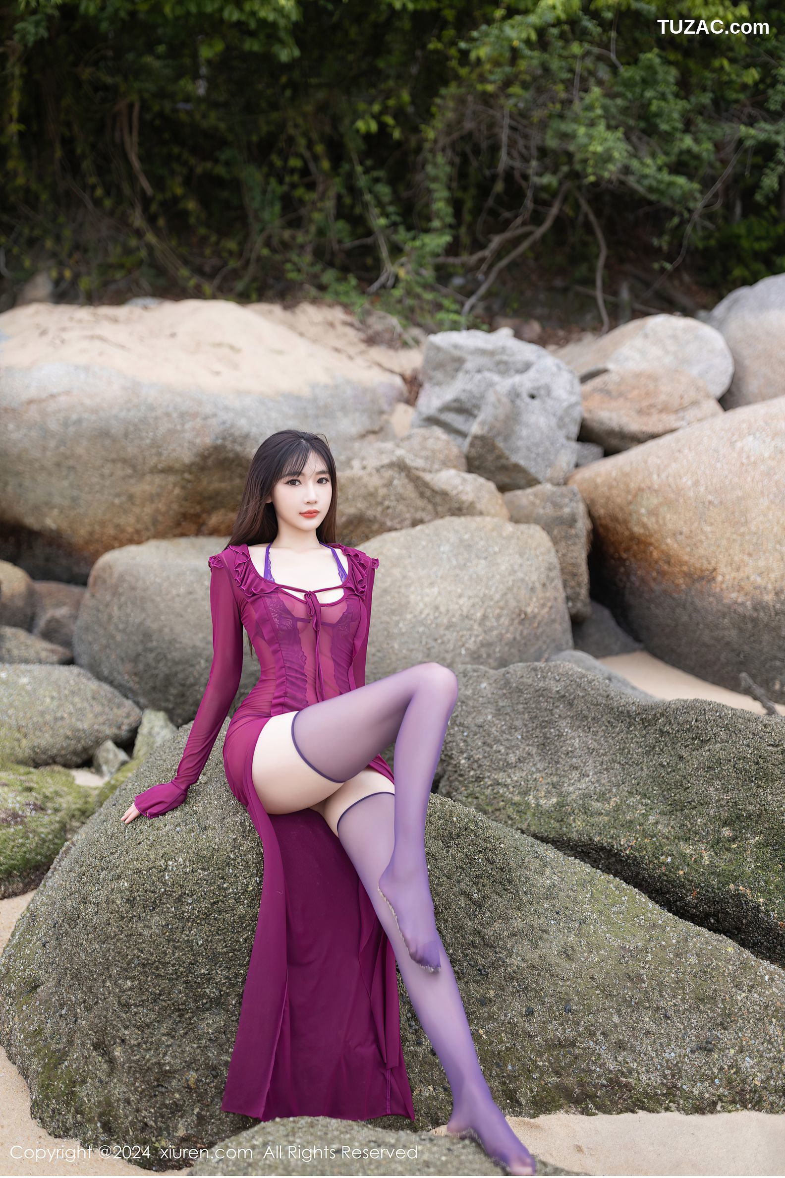 XiuRen秀人网-9021-陆萱萱-酒红纱裙紫色情趣内衣-2024.08.15